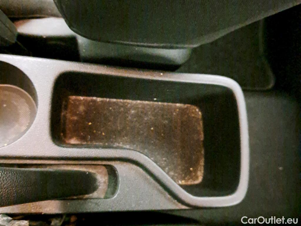  Hyundai  i20 HYUNDAI  / 2020 / 5P / berlina con portón 1.0 TGDI 74kW (100CV) 48V Essence #22