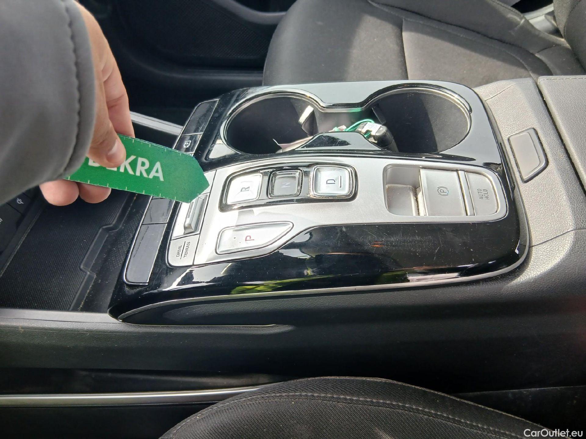  Hyundai  Tucson HYUNDAI  / 2020 / 5P / todoterreno 1.6 TGDI PHEV 195kW Maxx Auto 4X4 #3