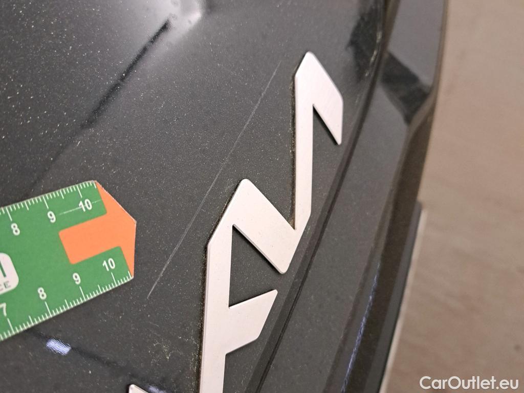  KIA  Sportage KIA  / 2022 / 5P / todoterreno 1.6 T-GDi HEV 171kW (230CV) GT-line 4X2 #9