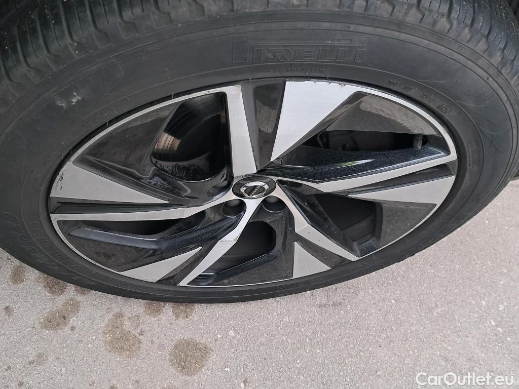  Volvo  XC90 VOLVO  / 2019 / 5P / todoterreno 2.0 T8 AWD Recharge R-Design Auto #7