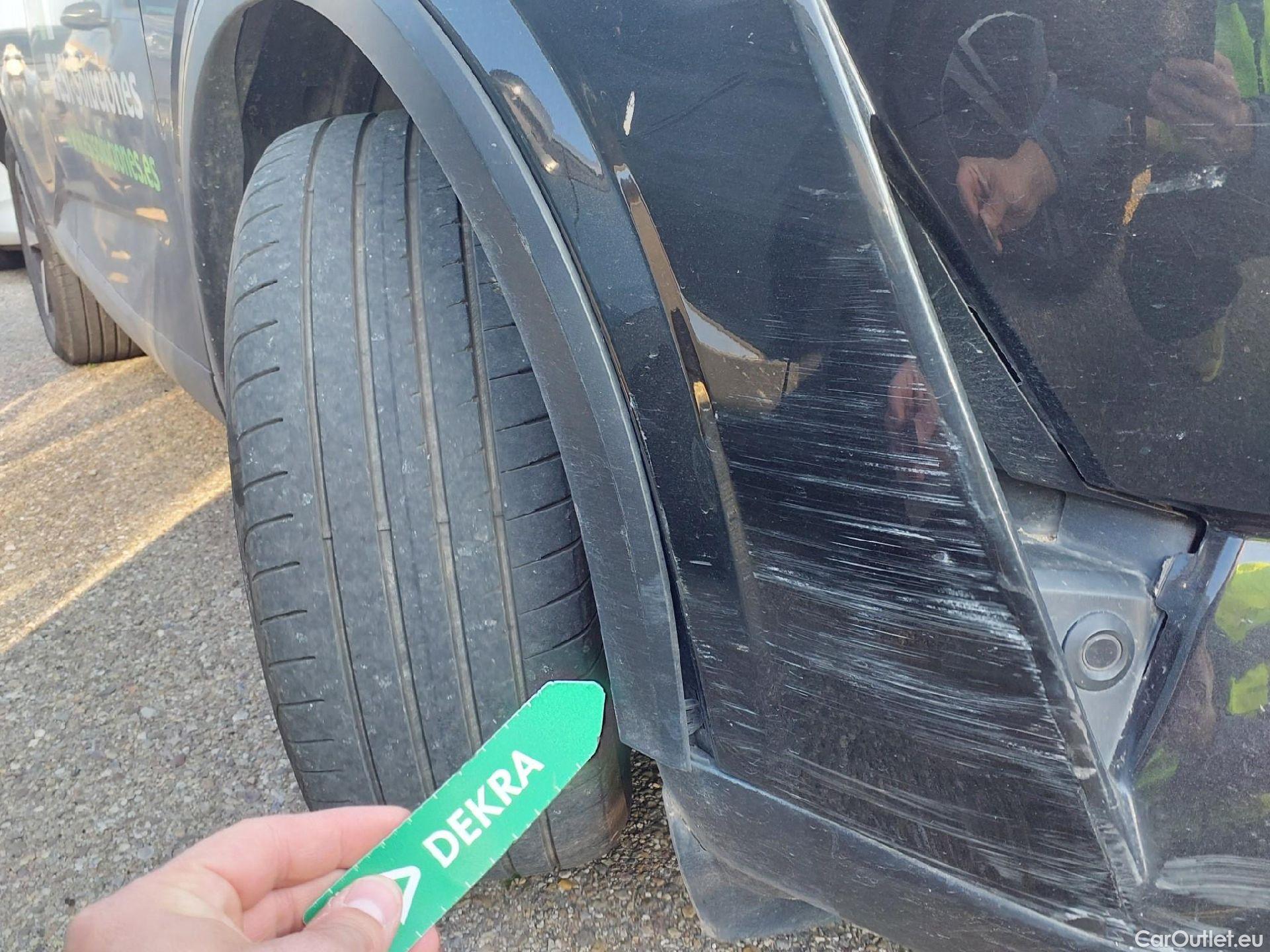  Nissan  Qashqai NISSAN  / 2021 / 5P / todoterreno DIG-T 116kW mHEV Xtronic Premiere Edit.(SL) #18