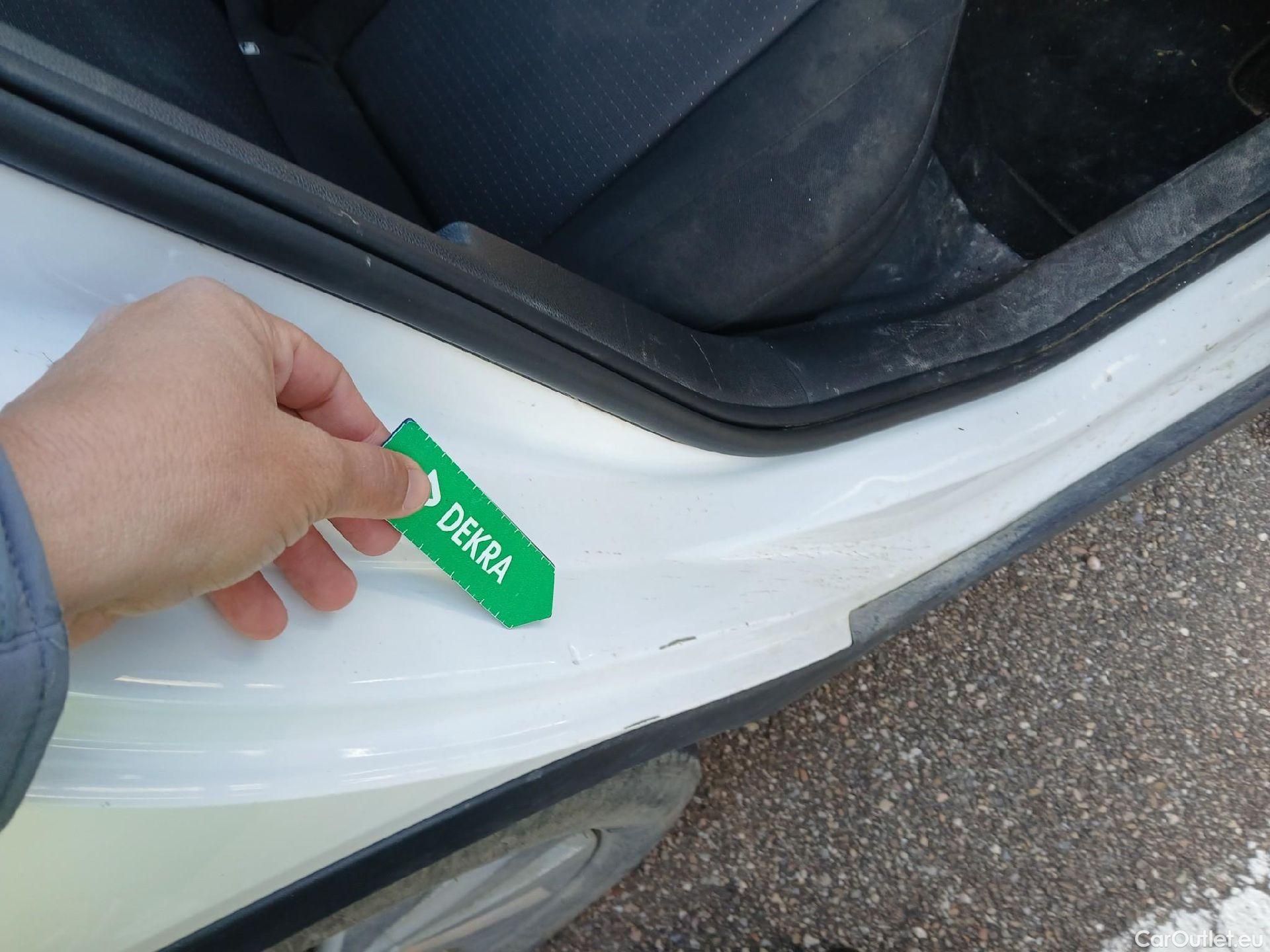  Seat  Arona SEAT  / 2017 / 5P / todoterreno 1.0 TSI 81kW (110CV) Style Plus (AC) #4