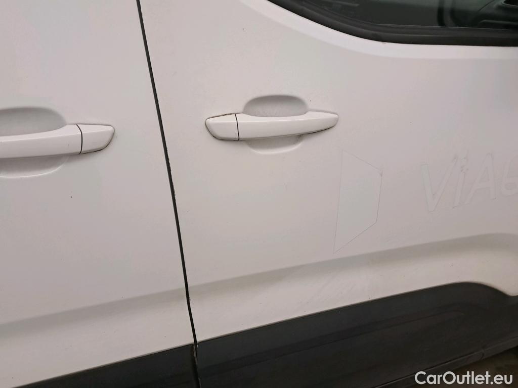  Peugeot  RIFTER PEUGEOT  / 2018 / 5P / monovolumen compacto Active Pack Standard BlueHDi 73kW #27