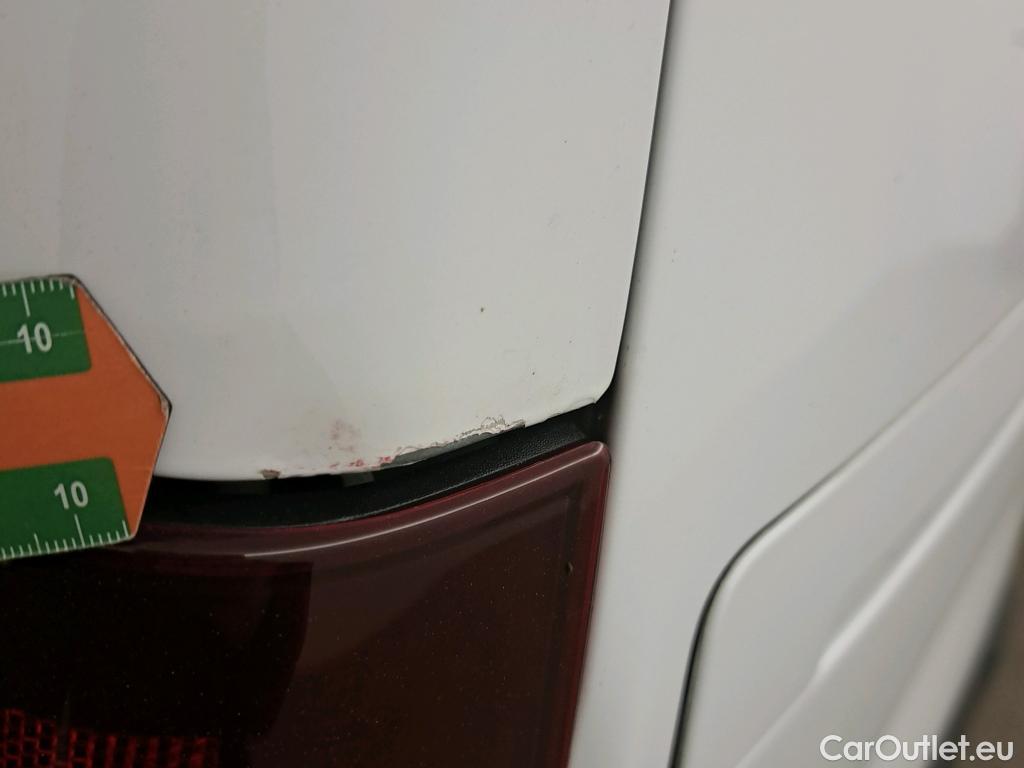  Peugeot  RIFTER PEUGEOT  / 2018 / 5P / monovolumen compacto Active Pack Standard BlueHDi 73kW #21