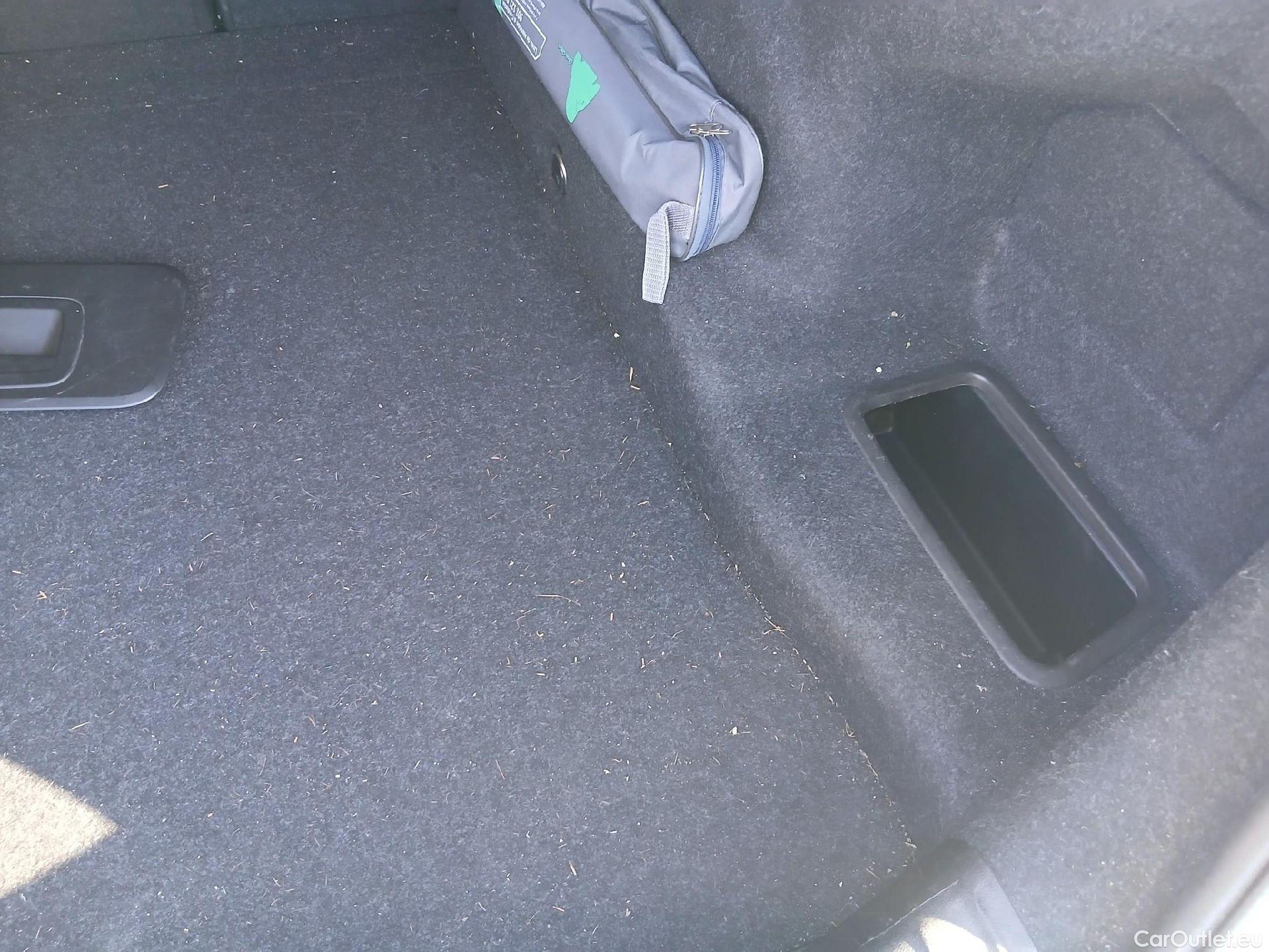  Bmw  Serie 5 BMW  / 2020 / 4P / sedán 520dA #2