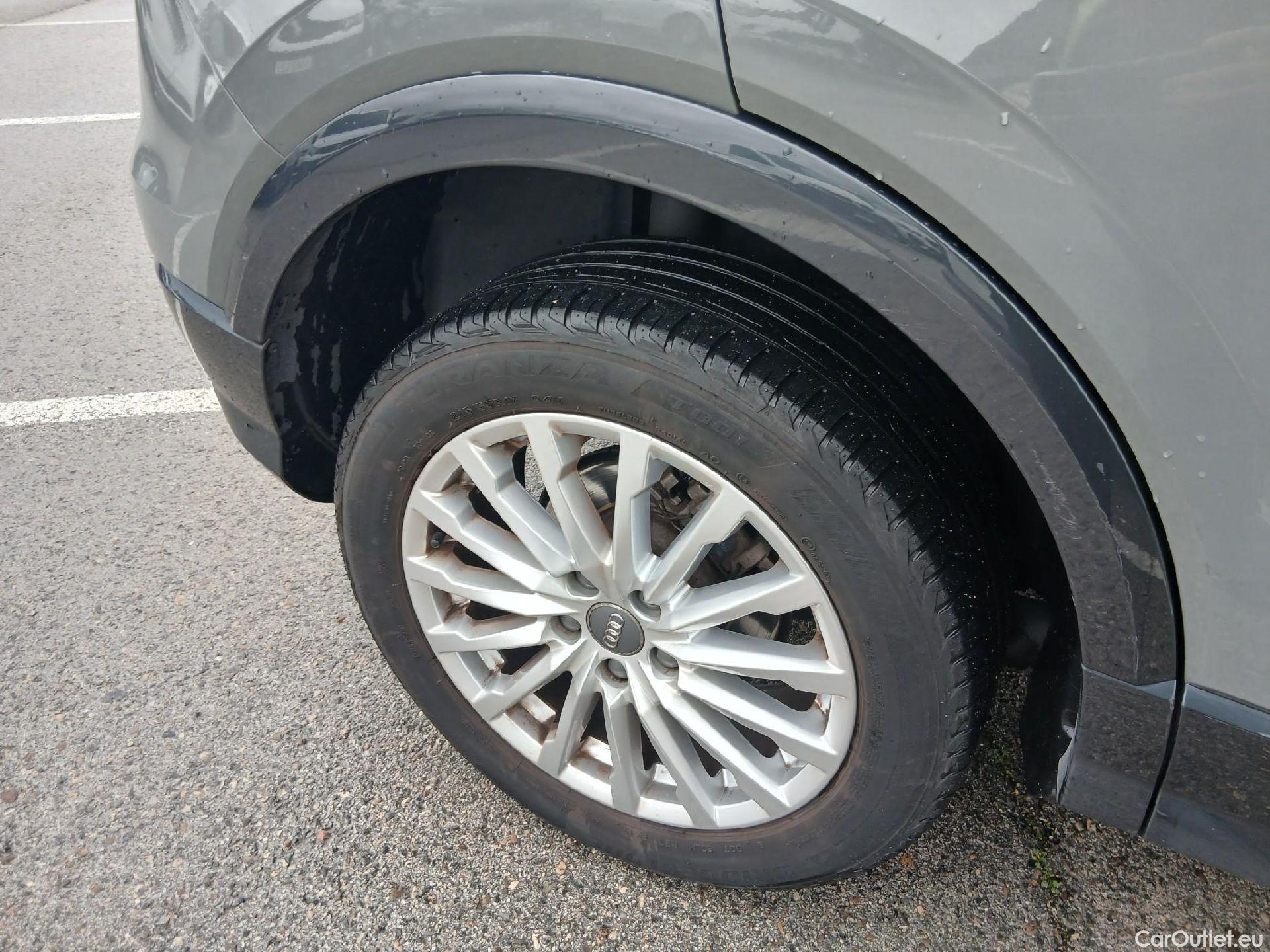  Audi  Q2 AUDI  / 2016 / 5P / todoterreno Design 30 TFSI 85kW (116CV) #47