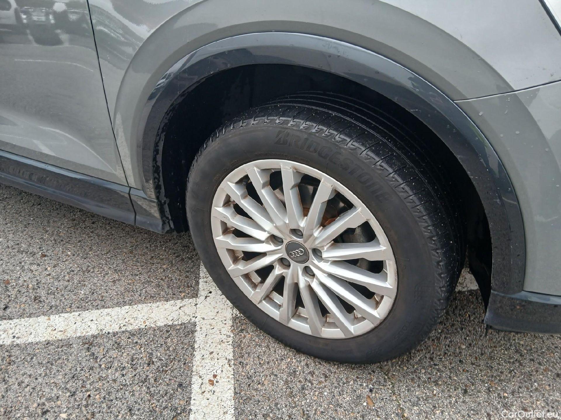  Audi  Q2 AUDI  / 2016 / 5P / todoterreno Design 30 TFSI 85kW (116CV) #55