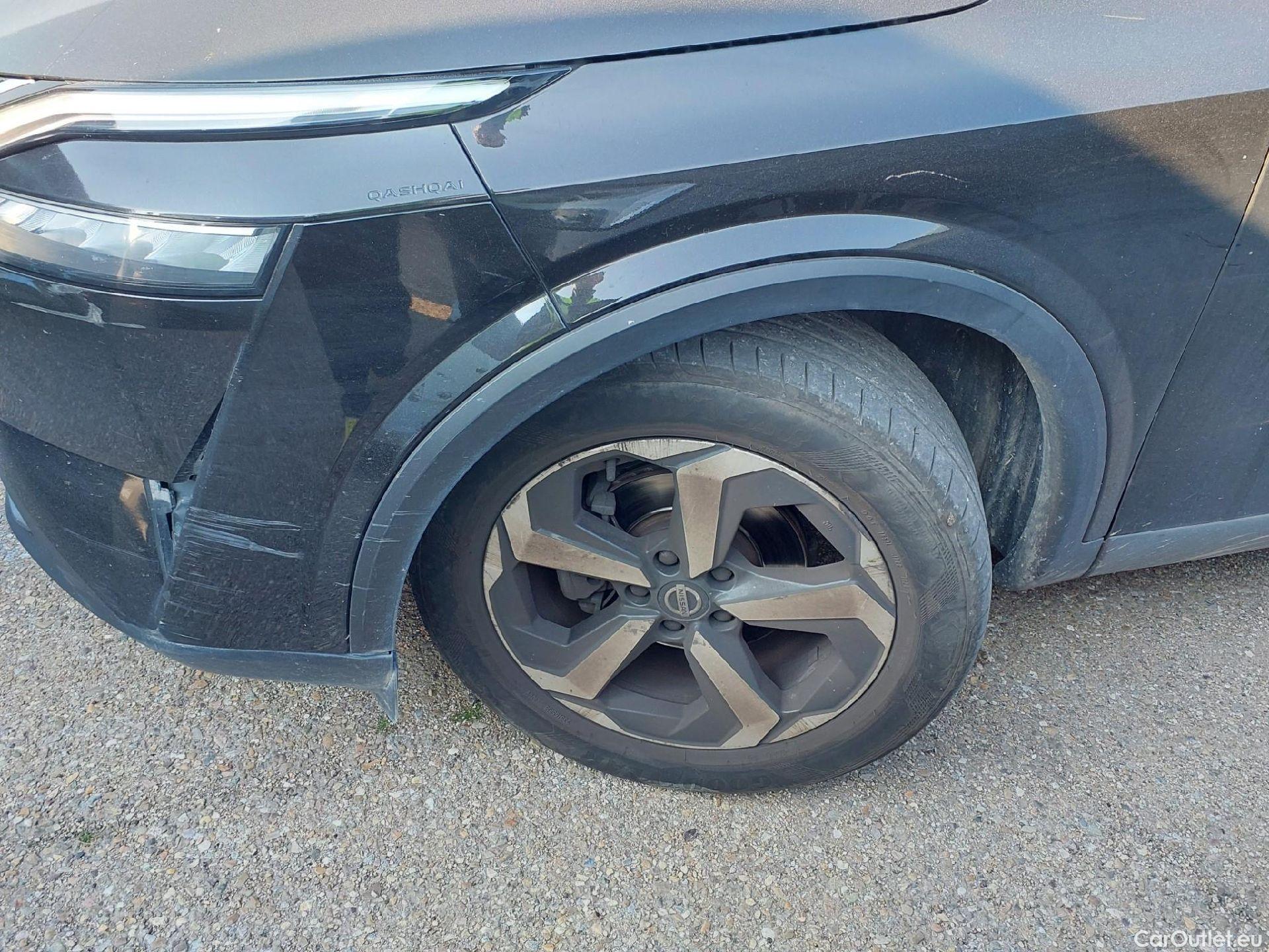  Nissan  Qashqai NISSAN  / 2021 / 5P / todoterreno DIG-T 116kW mHEV Xtronic Premiere Edit.(SL) #4