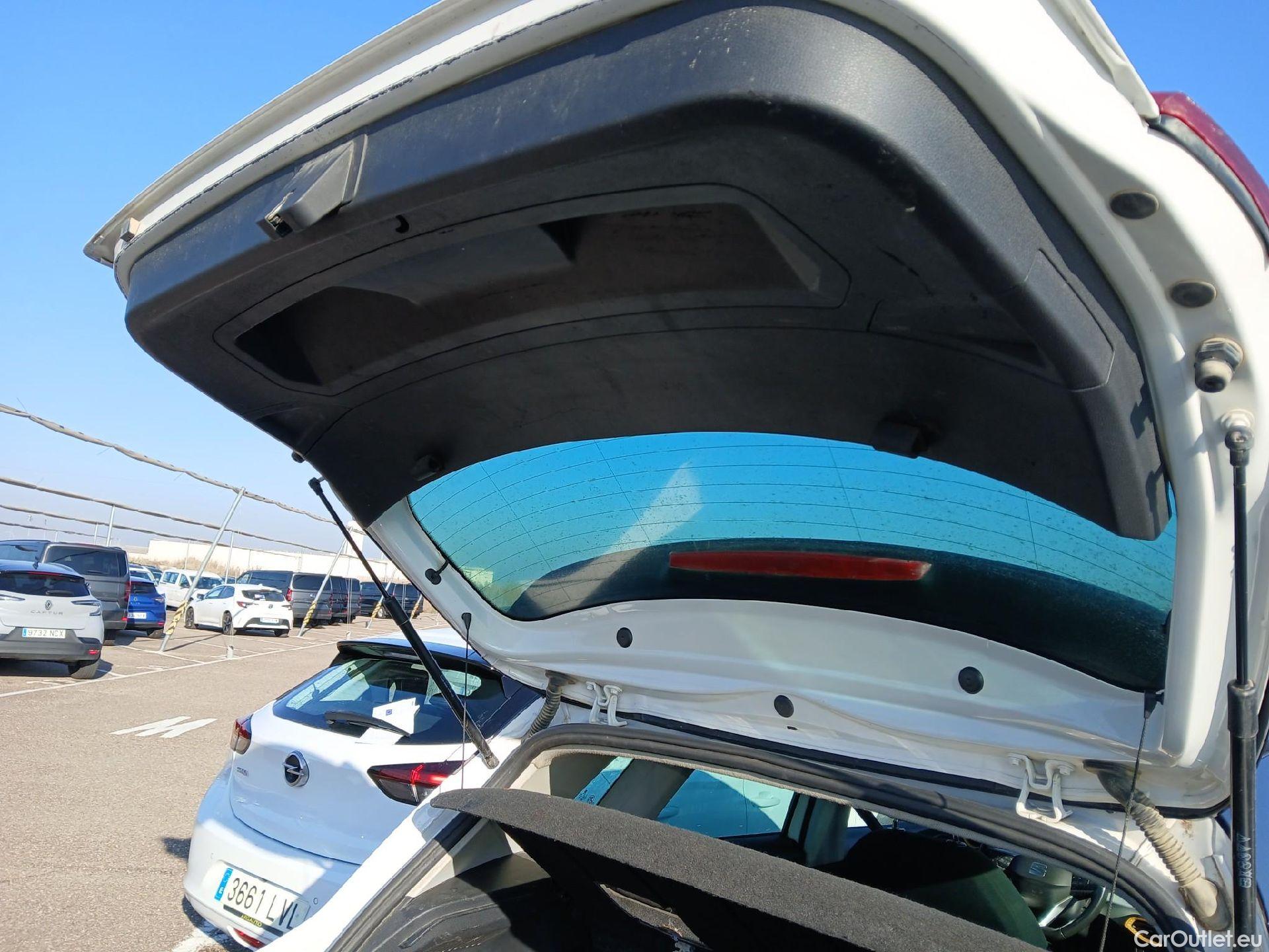  Seat  Arona SEAT  / 2017 / 5P / todoterreno 1.0 TSI 81kW (110CV) Style Plus (AC) #8