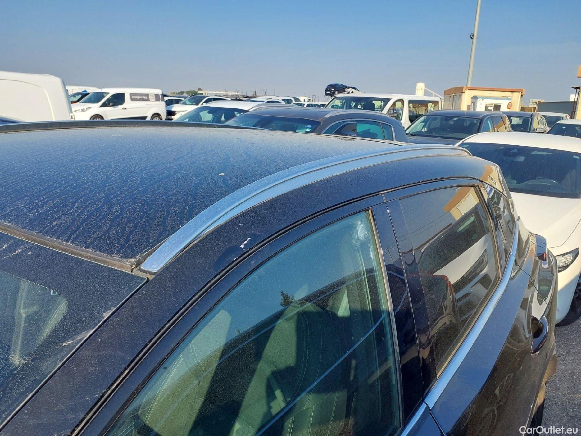  Nissan  Qashqai NISSAN  / 2021 / 5P / todoterreno DIG-T 116kW mHEV Xtronic Premiere Edit.(SL) #26