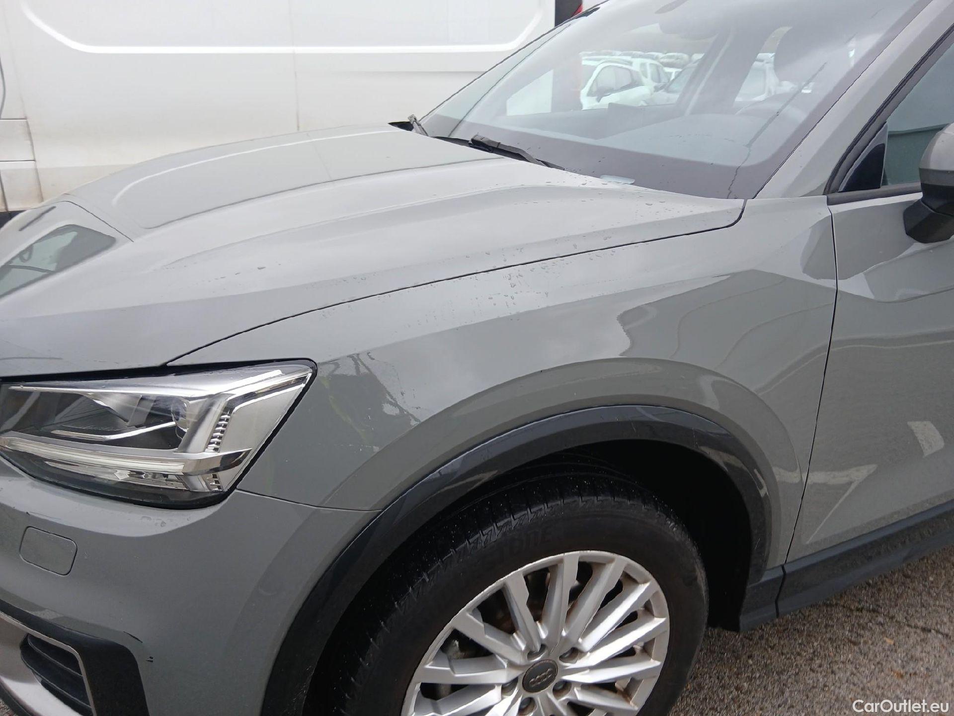  Audi  Q2 AUDI  / 2016 / 5P / todoterreno Design 30 TFSI 85kW (116CV) #17