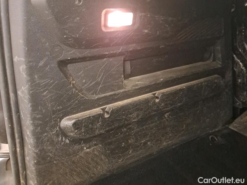  Peugeot  RIFTER PEUGEOT  / 2018 / 5P / monovolumen compacto Active Pack Standard BlueHDi 73kW #15