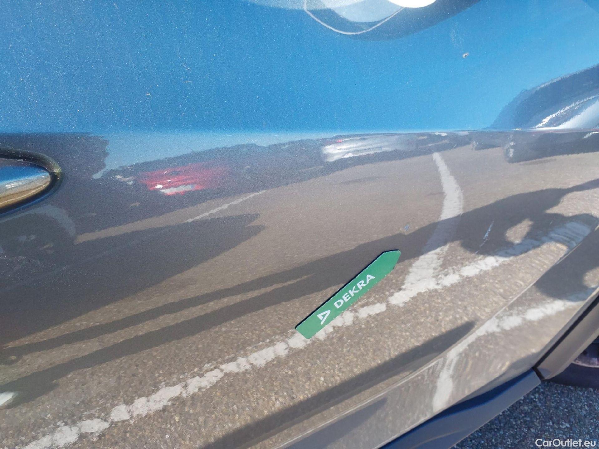  Nissan  Juke NISSAN  / 2019 / 5P / crossover DIG-T 84 kW (114 CV) DCT 7 V N-Connecta (AC2) #29