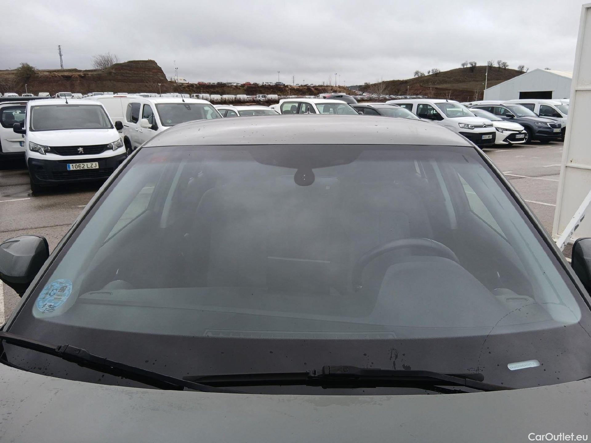  Audi  Q2 AUDI  / 2016 / 5P / todoterreno Design 30 TFSI 85kW (116CV) #1