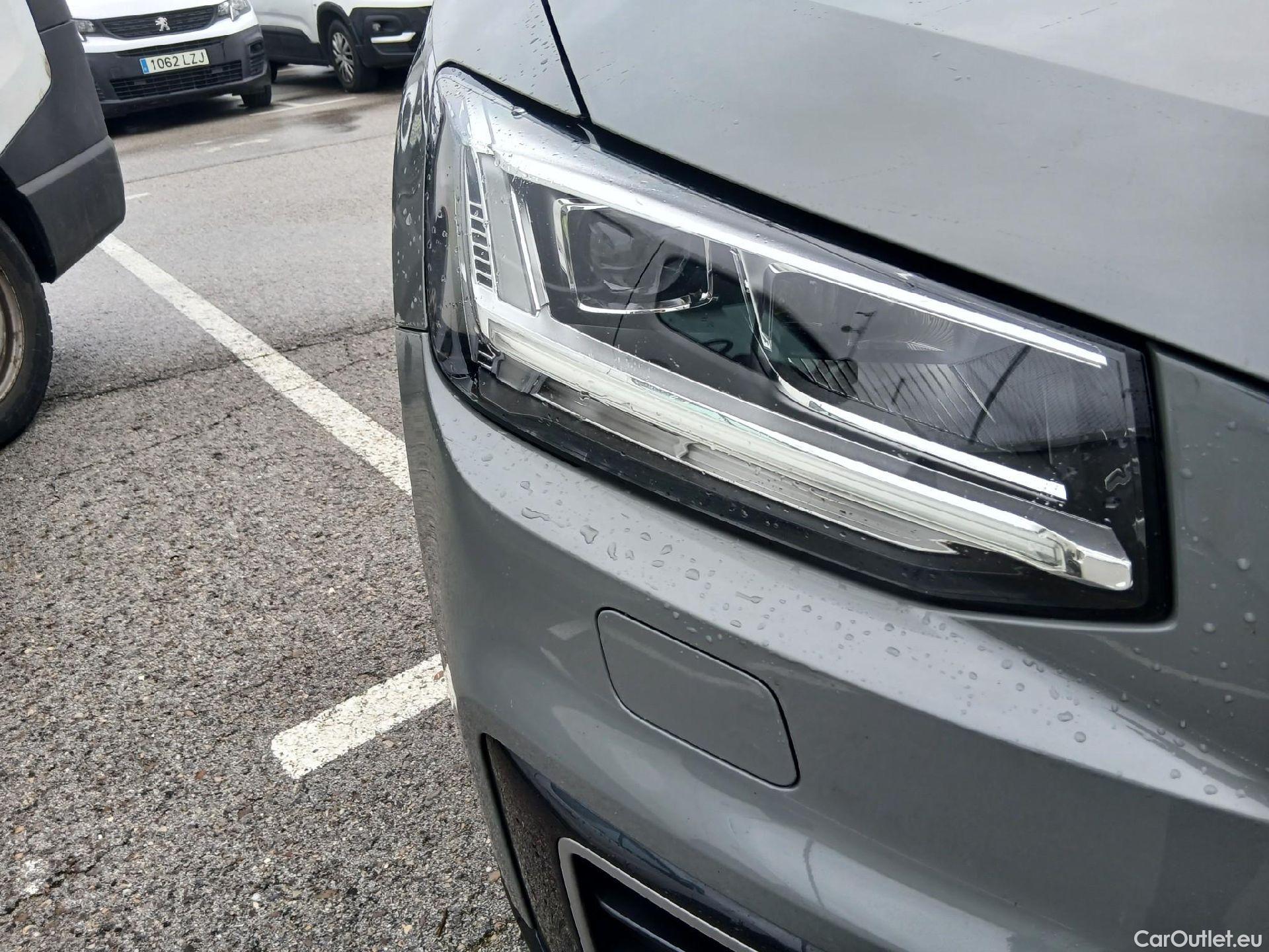  Audi  Q2 AUDI  / 2016 / 5P / todoterreno Design 30 TFSI 85kW (116CV) #15