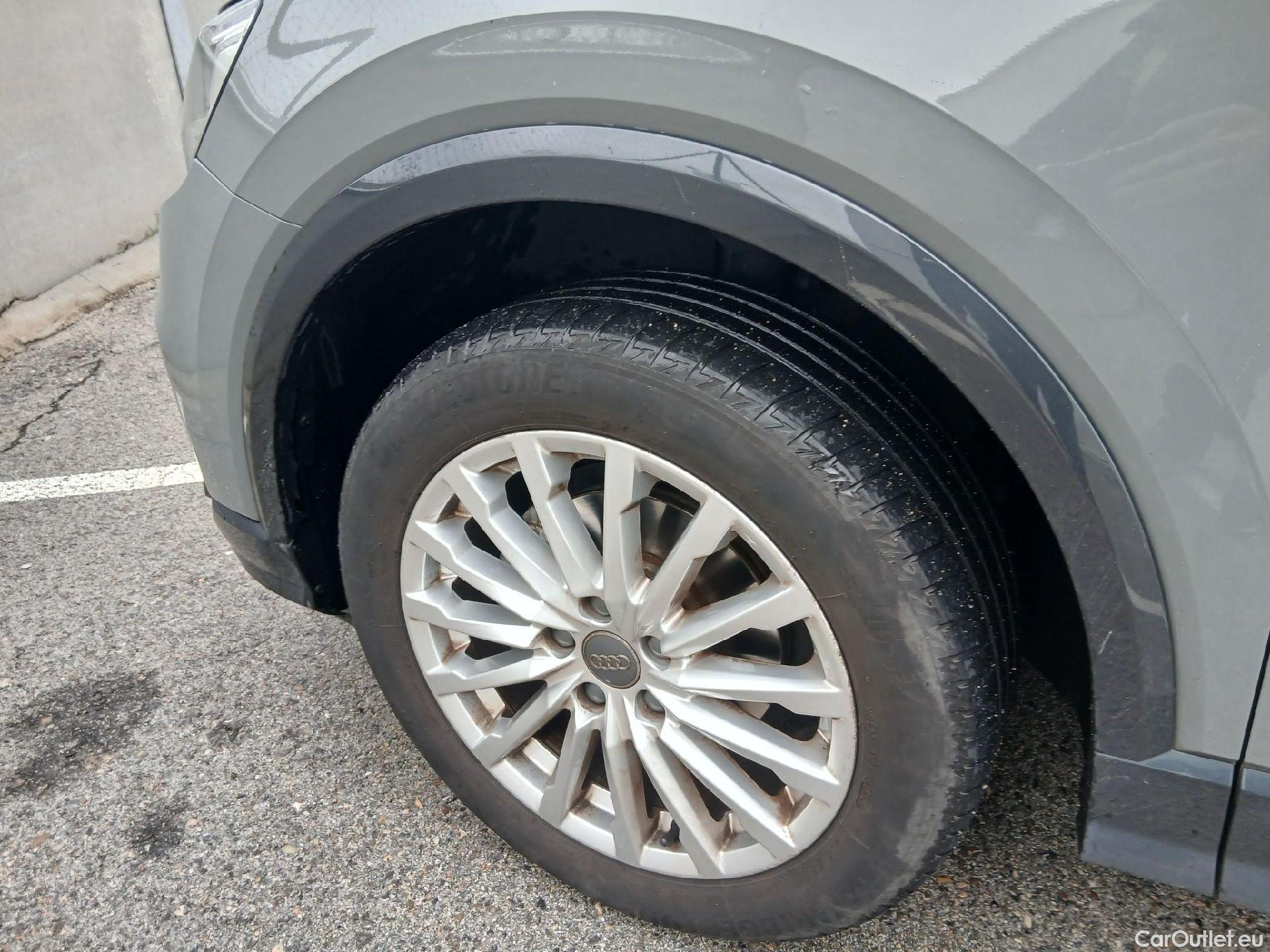  Audi  Q2 AUDI  / 2016 / 5P / todoterreno Design 30 TFSI 85kW (116CV) #16