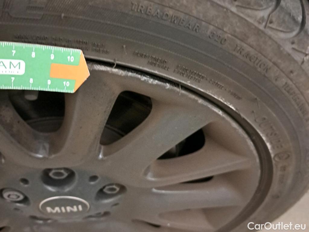  Mini  Cooper MINI MINI / 2014 / 5P / berlina con portón ONE 5 PUERTAS (CX) #7