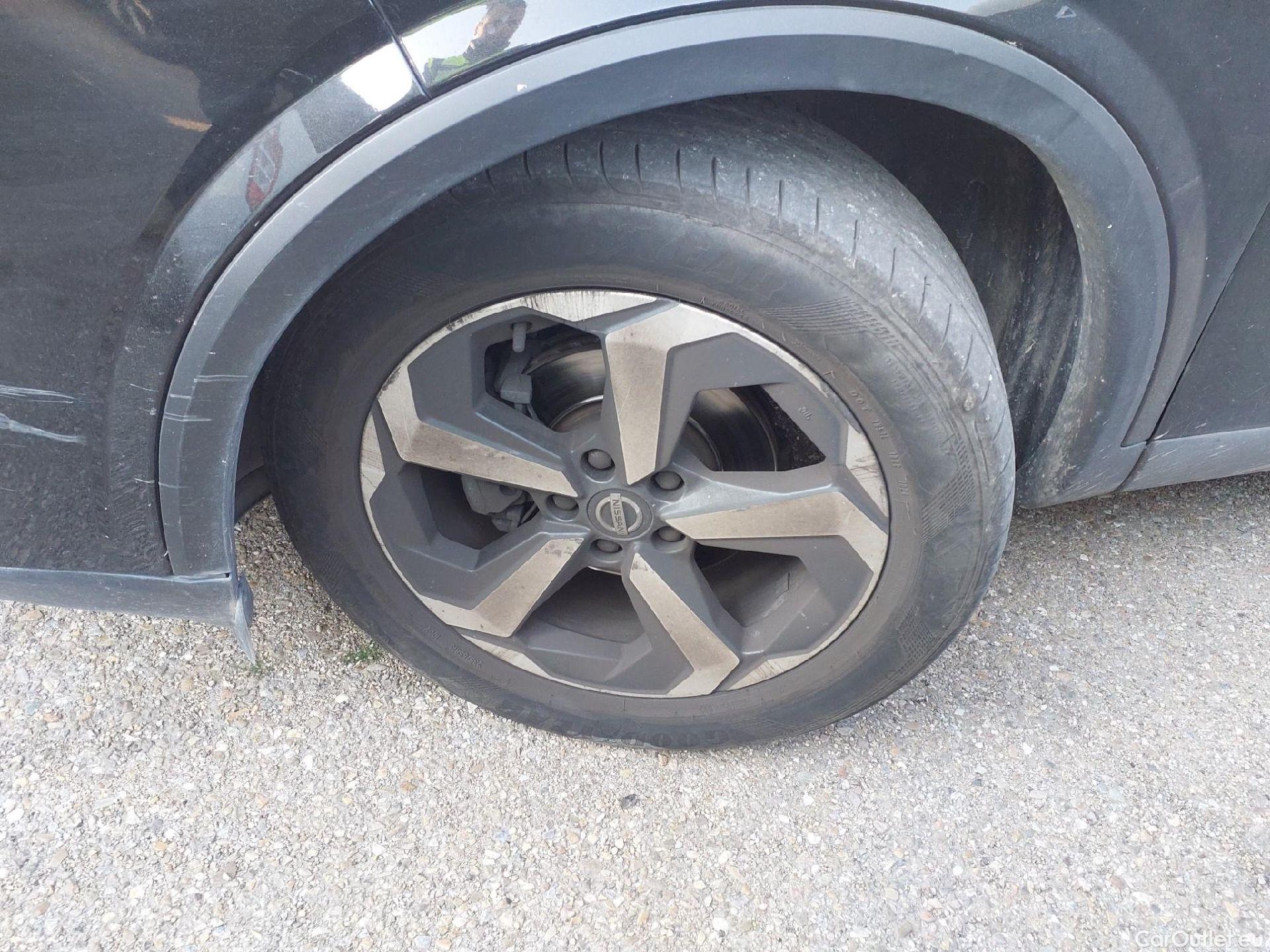  Nissan  Qashqai NISSAN  / 2021 / 5P / todoterreno DIG-T 116kW mHEV Xtronic Premiere Edit.(SL) #6