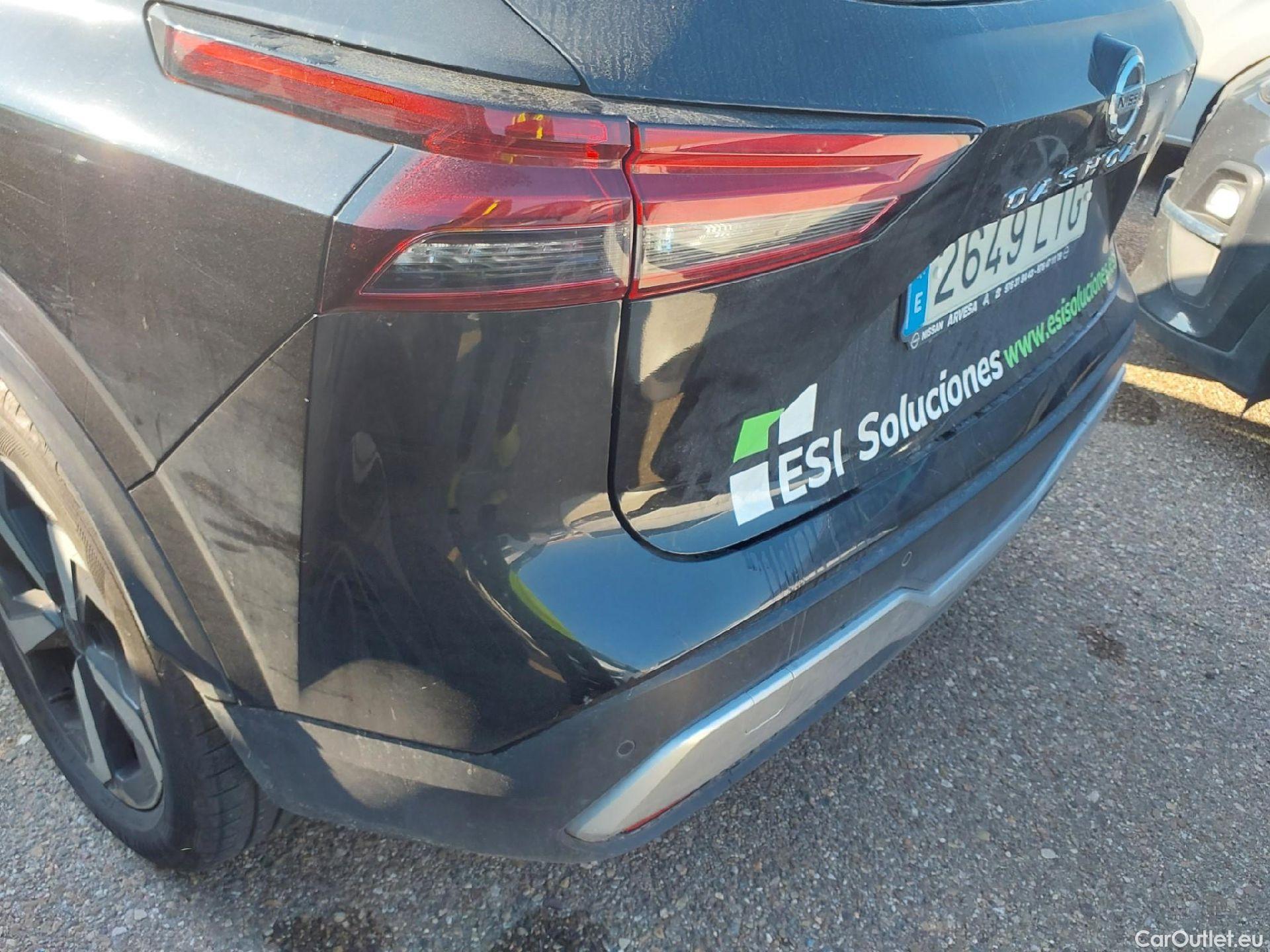  Nissan  Qashqai NISSAN  / 2021 / 5P / todoterreno DIG-T 116kW mHEV Xtronic Premiere Edit.(SL) #33