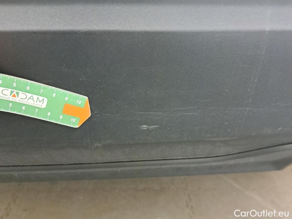  Peugeot  2008 PEUGEOT  / 2019 / 5P / todoterreno Active Puretech 100 S&S BVM6 #19