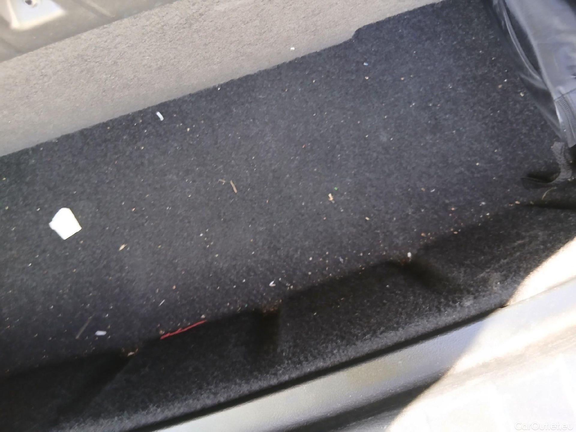  Bmw  X1 BMW  / 2019 / 5P / todoterreno sDrive18dA Corporate #1