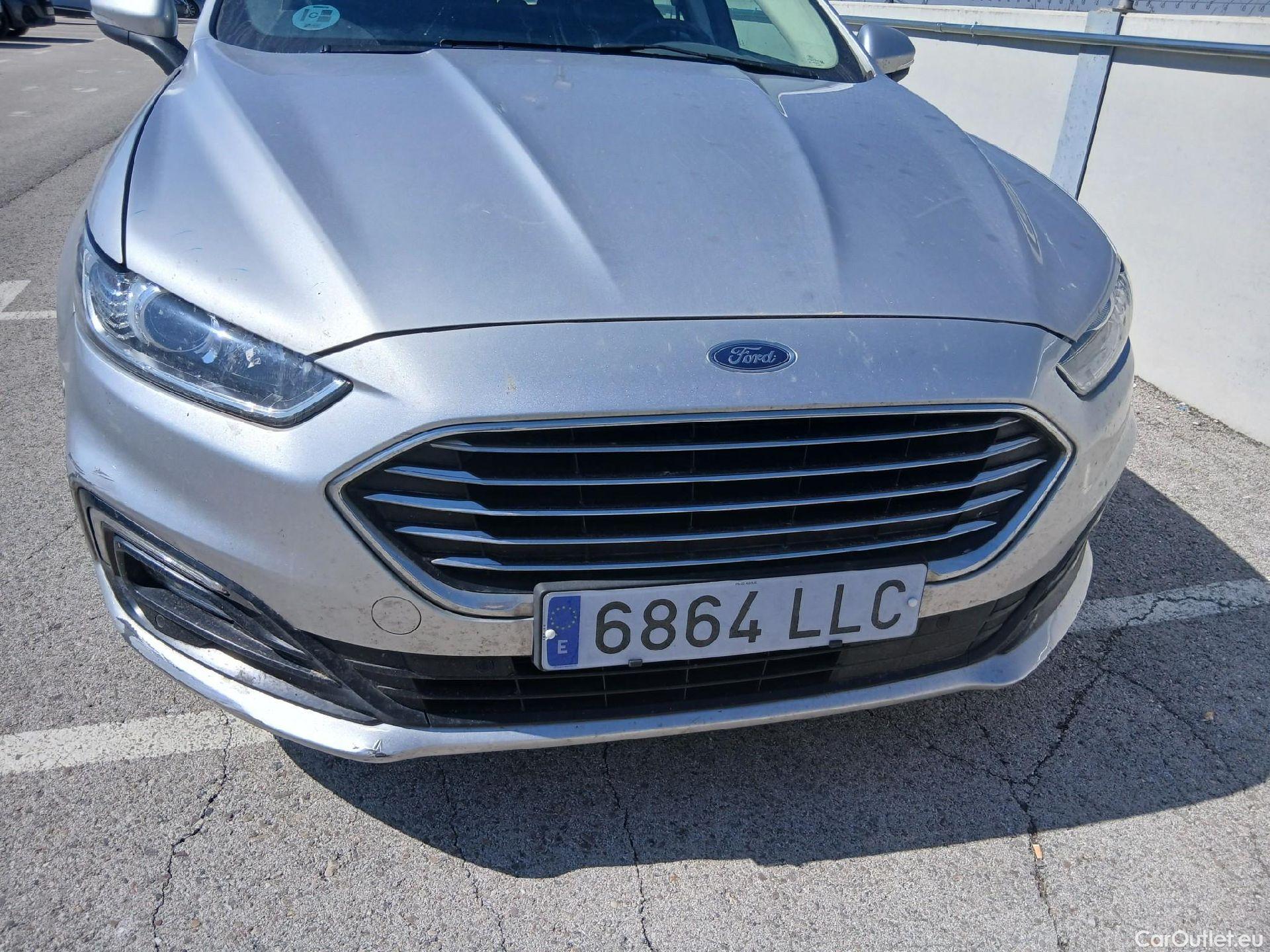  Ford  Mondeo FORD  / 2014 / 5P / familiar 2.0 TDCi 110kW Trend SportBreak #6