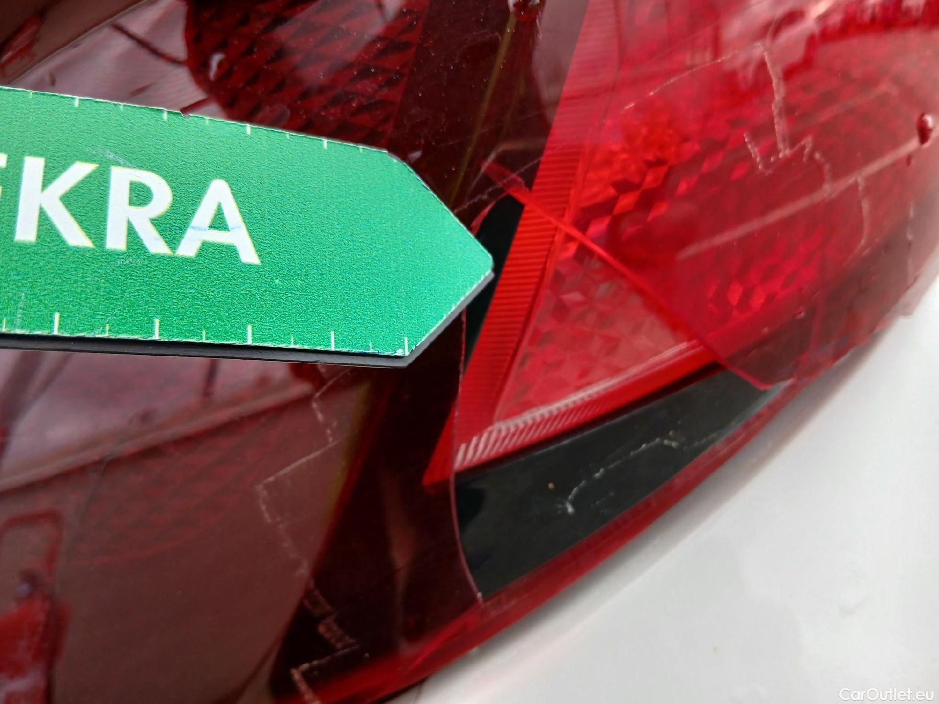  Hyundai  i20 HYUNDAI  / 2020 / 5P / berlina con portón 1.0 TGDI 74kW (100CV) 48V Essence #17