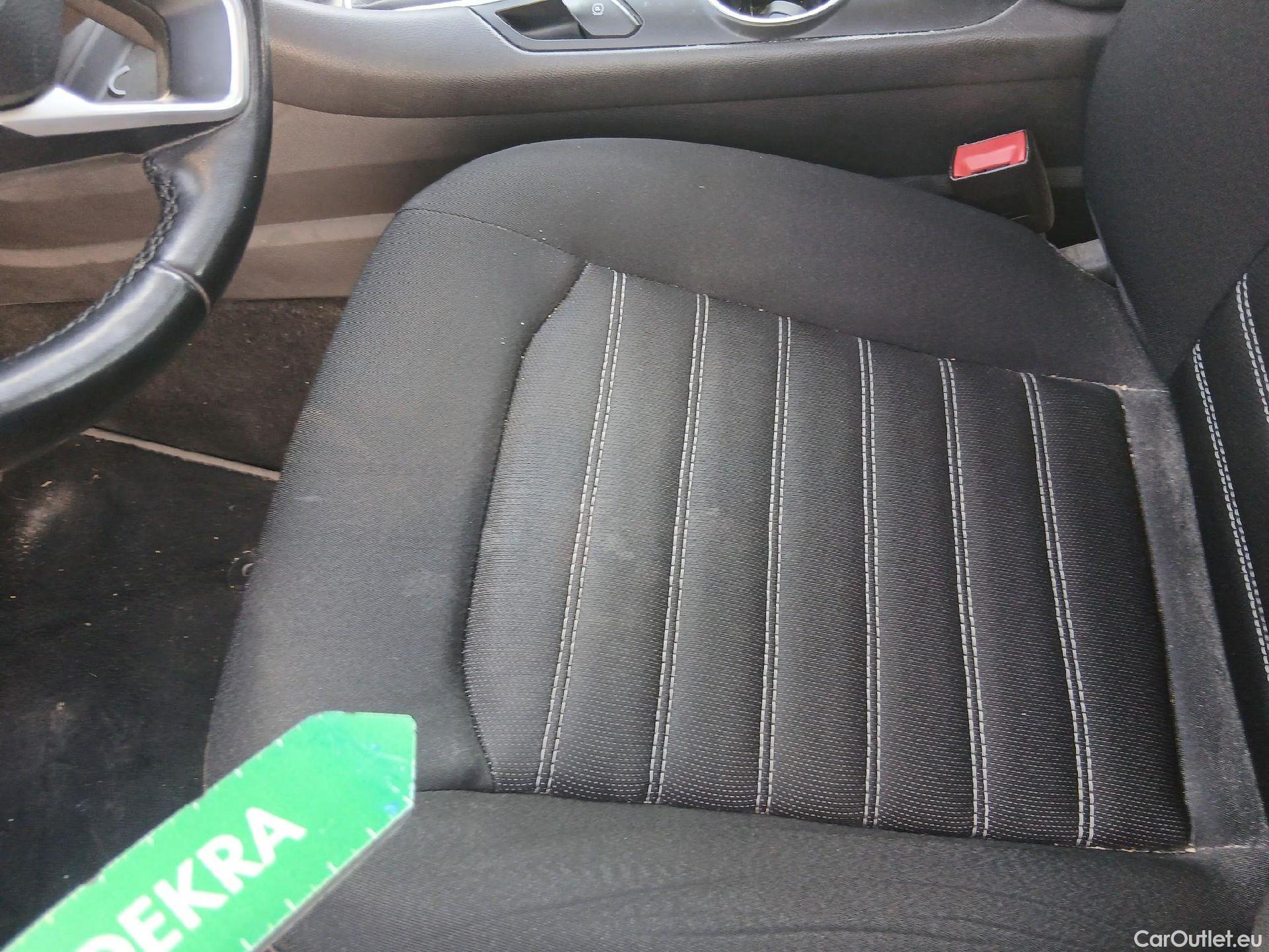  Ford  Mondeo FORD  / 2014 / 5P / familiar 2.0 TDCi 110kW Trend SportBreak #21