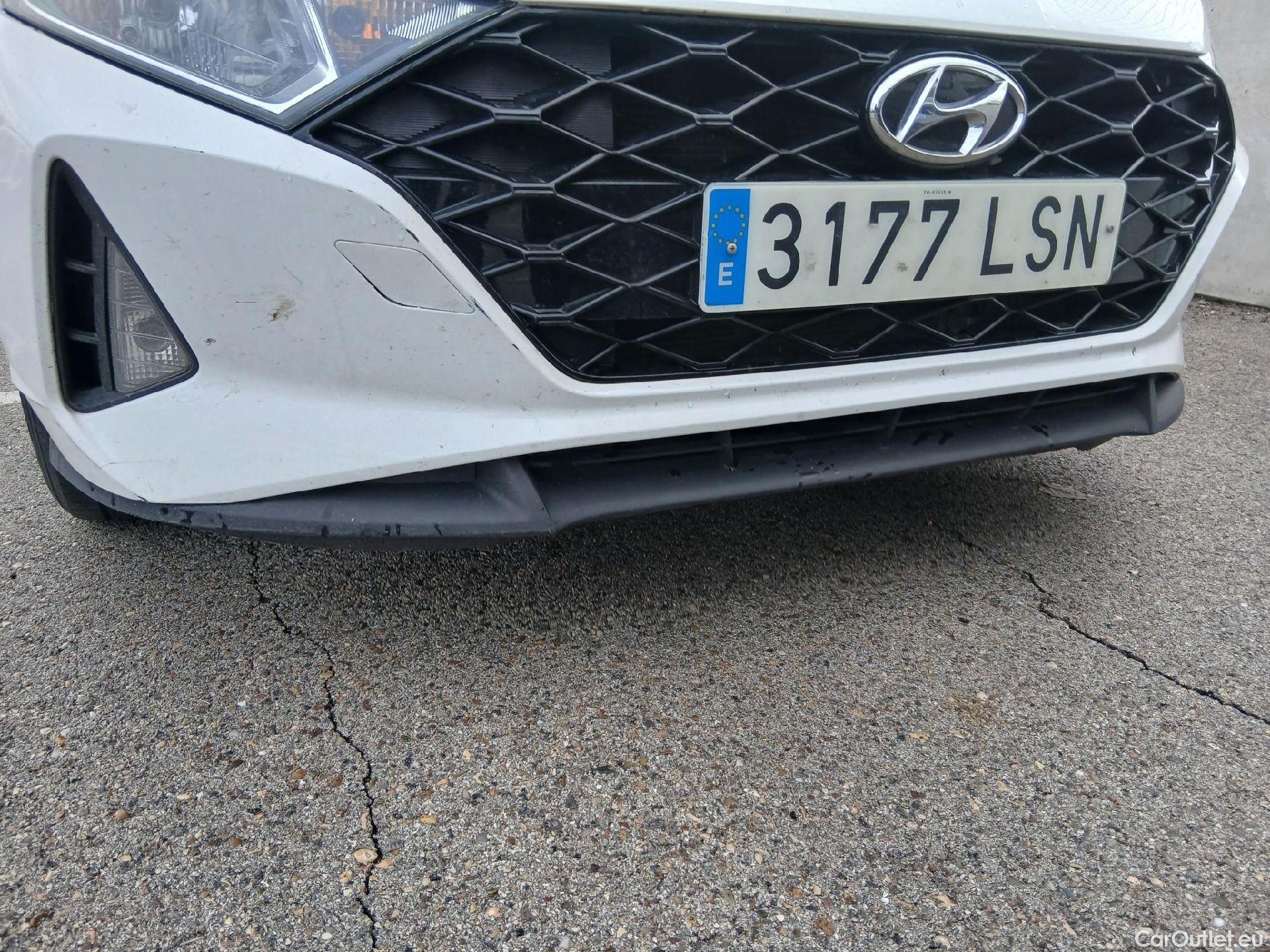  Hyundai  i20 HYUNDAI  / 2020 / 5P / berlina con portón 1.0 TGDI 74kW (100CV) 48V Essence #52