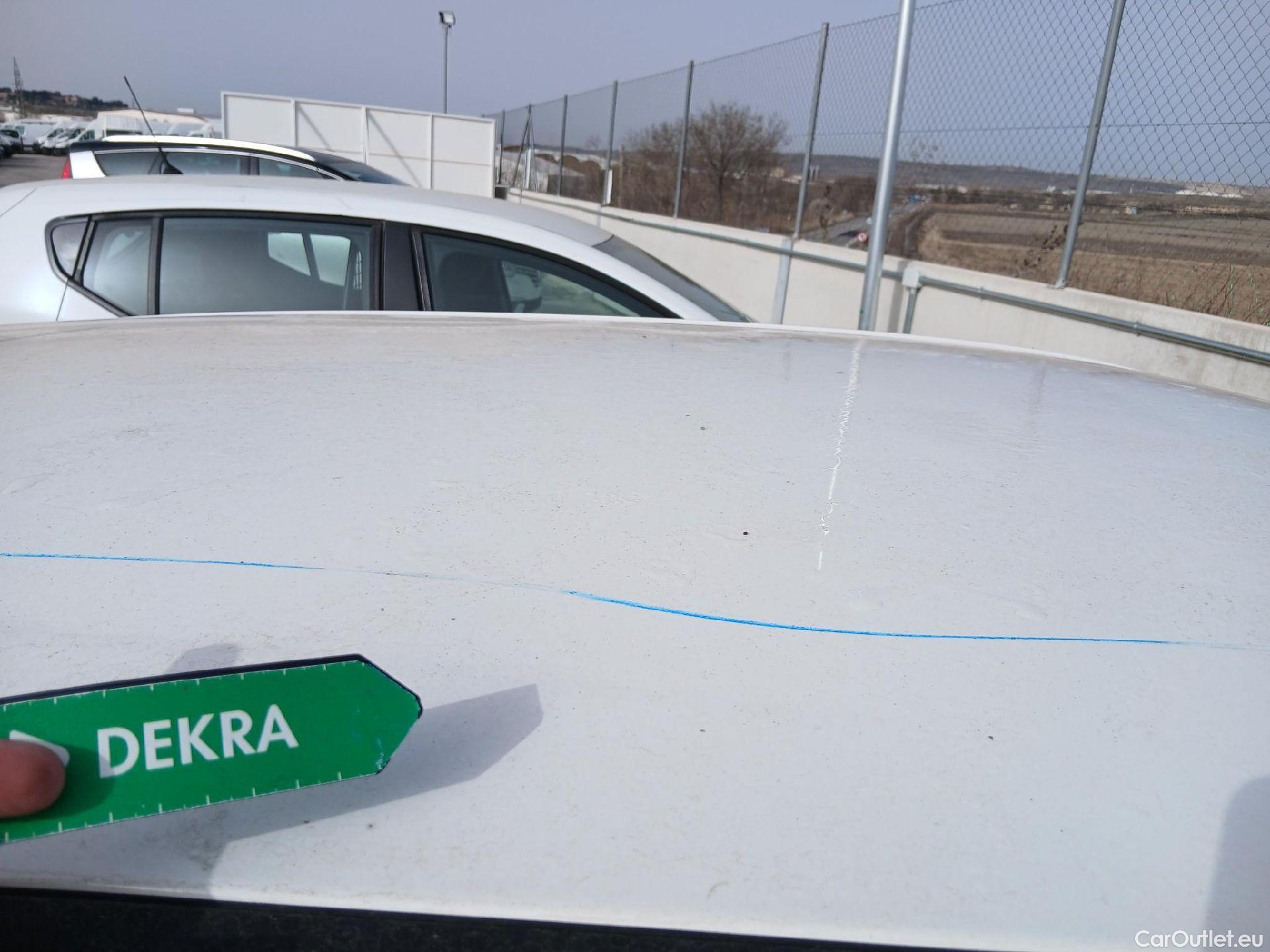  Hyundai  i20 HYUNDAI  / 2020 / 5P / berlina con portón 1.0 TGDI 74kW (100CV) 48V Essence #32