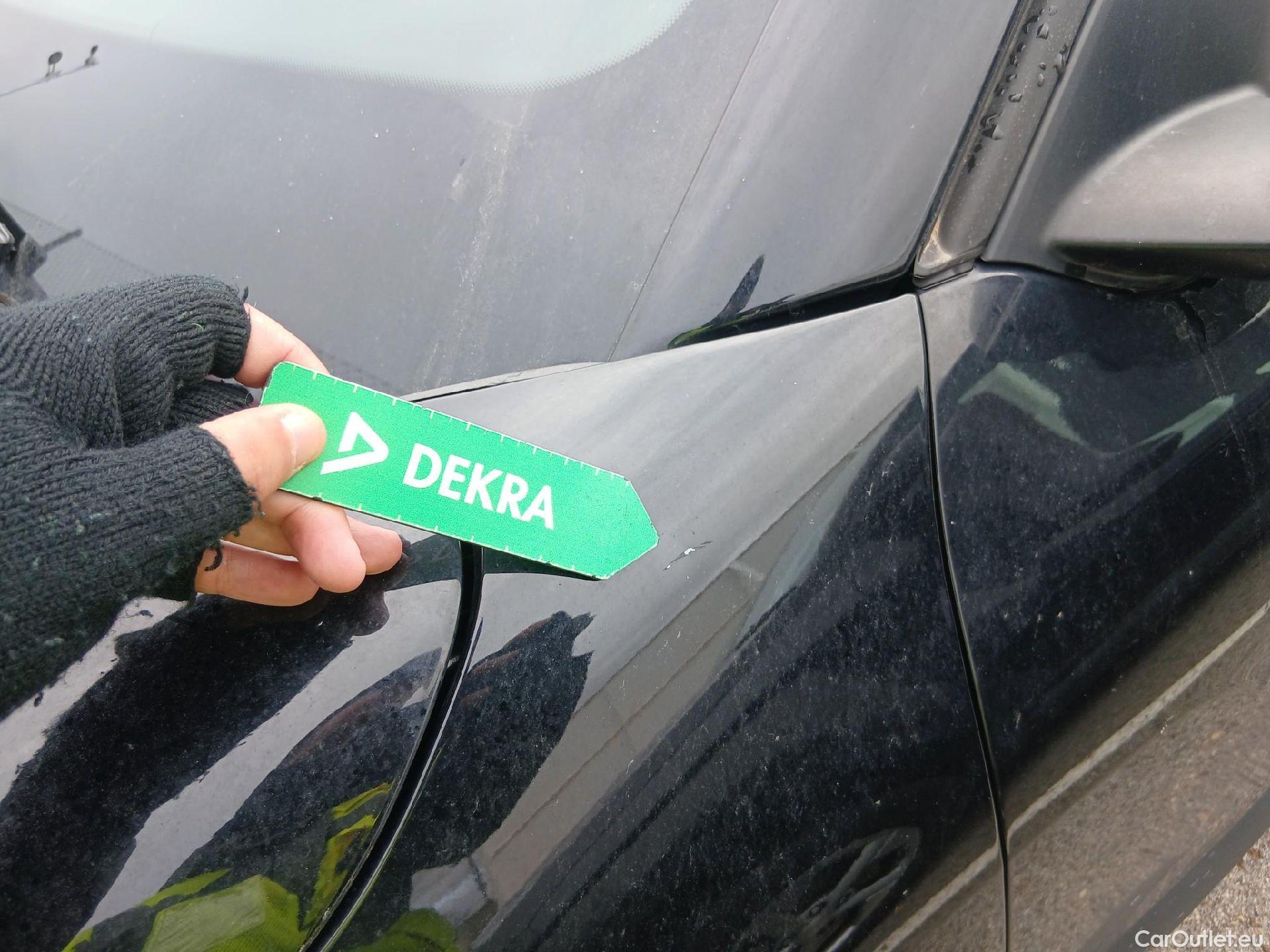  Citroen  C4 CITROEN  / 2020 / 5P / berlina con portón BlueHdi 110 S&S Live Pack #30