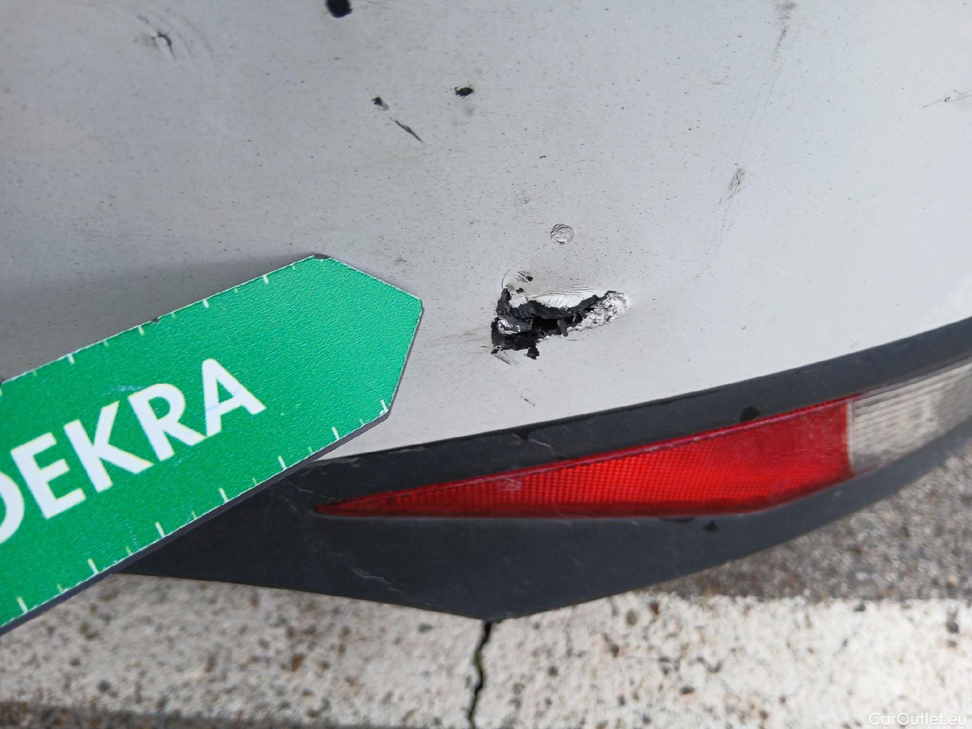  Hyundai  i20 HYUNDAI  / 2020 / 5P / berlina con portón 1.0 TGDI 74kW (100CV) 48V Essence #21