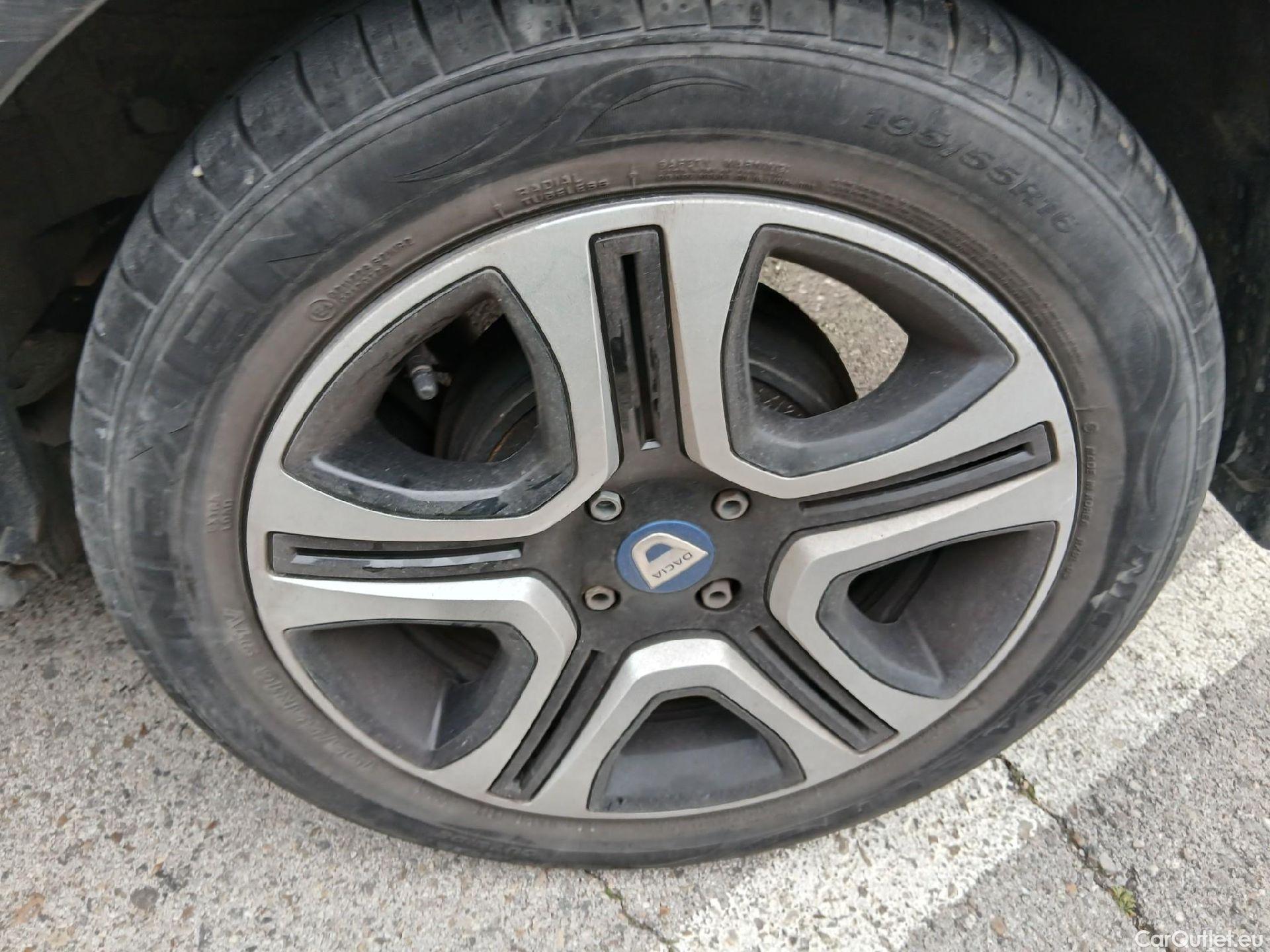  Dacia  Lodgy DACIA  / 2012 / 5P / monovolumen compacto SL Aniversario Blue dCi 85kW(115CV) 7Pl(SP) #37