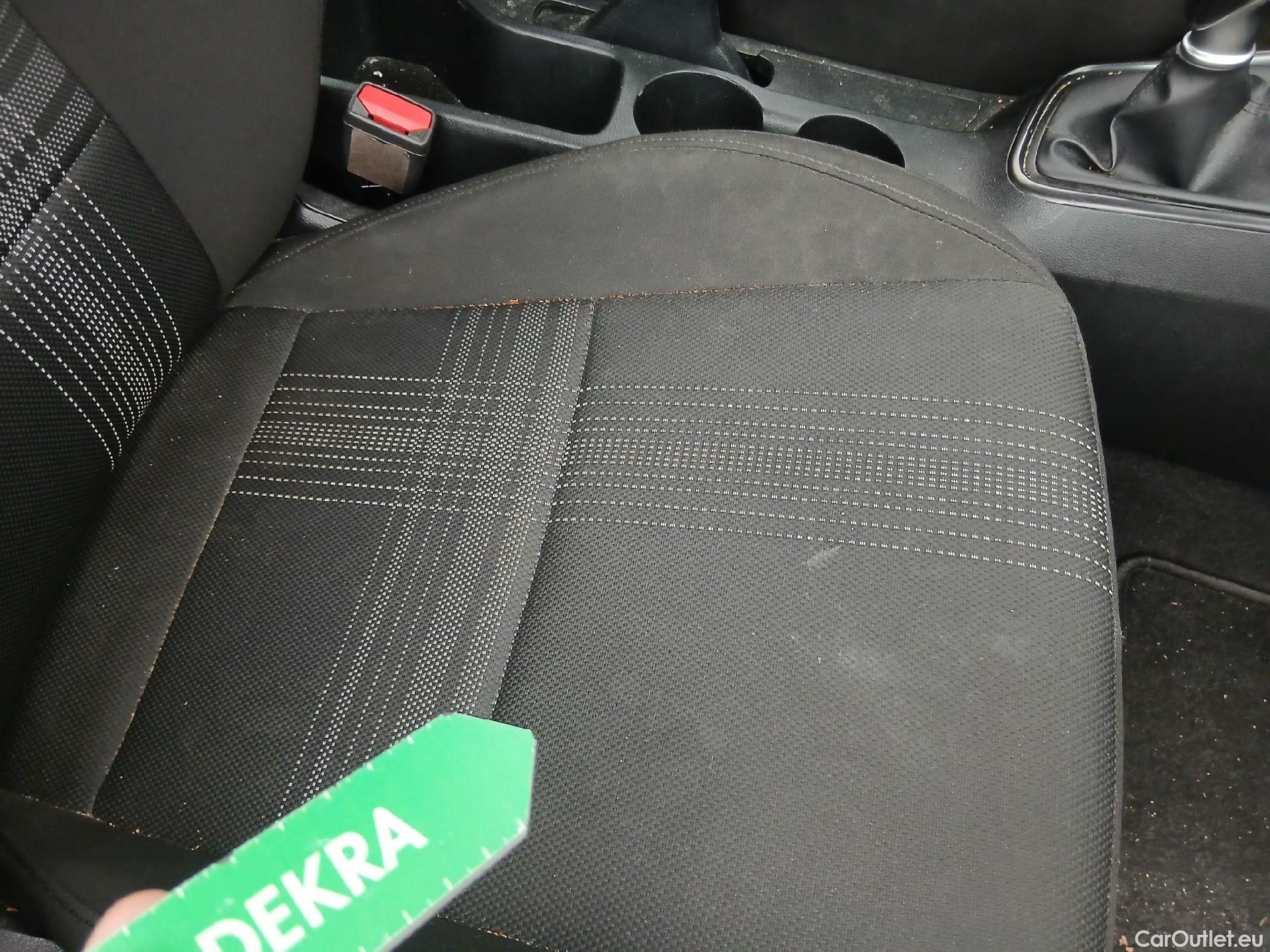  Hyundai  i20 HYUNDAI  / 2020 / 5P / berlina con portón 1.0 TGDI 74kW (100CV) 48V Essence #11