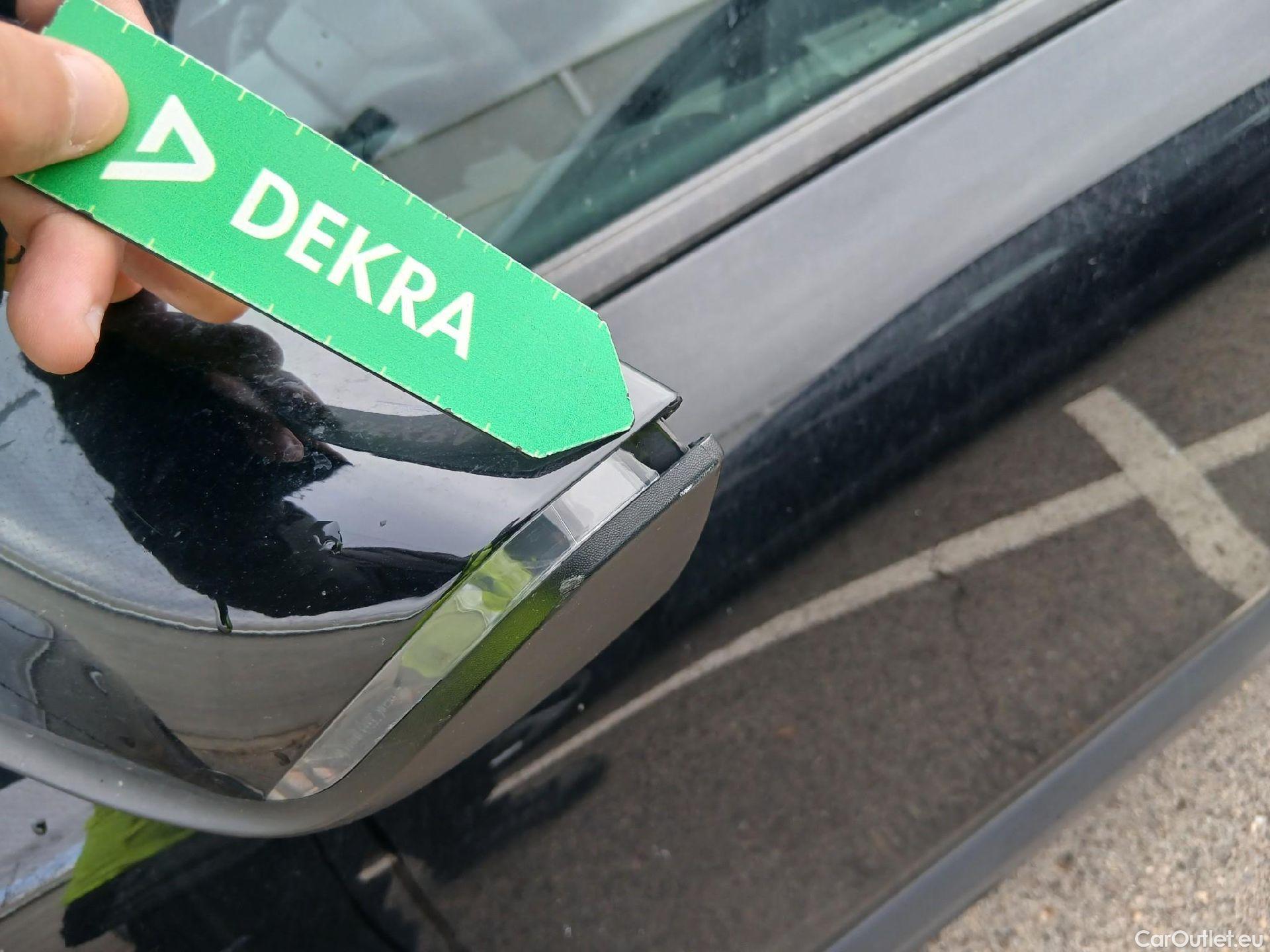  Citroen  C4 CITROEN  / 2020 / 5P / berlina con portón BlueHdi 110 S&S Live Pack #8