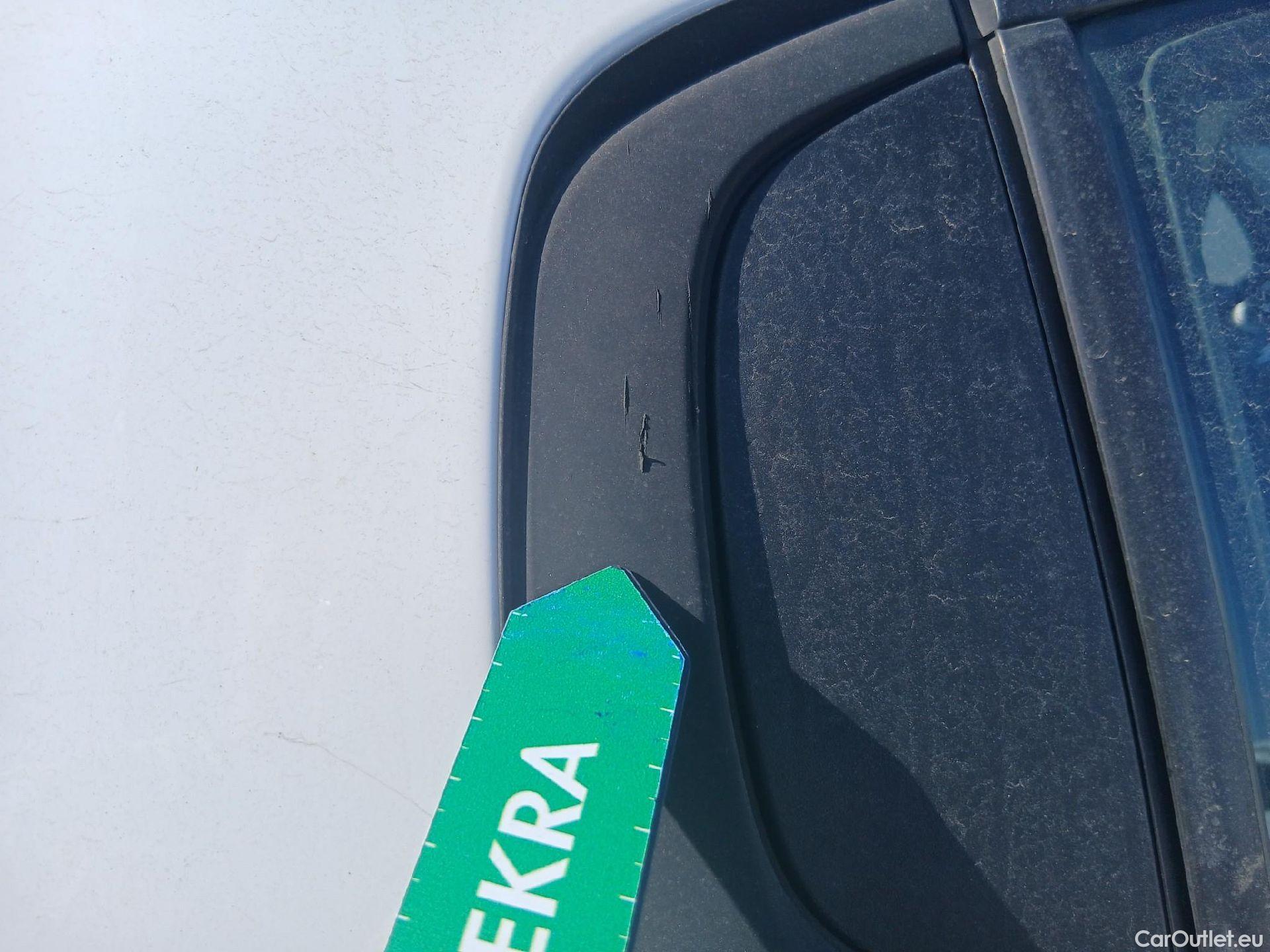  Citroen  C3 CITROEN  / 2020 / 5P / berlina con portón BlueHDi 75KW (100CV) S&S Live Pack #38