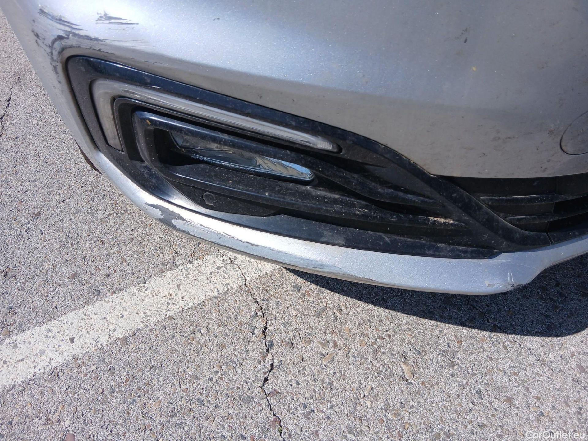  Ford  Mondeo FORD  / 2014 / 5P / familiar 2.0 TDCi 110kW Trend SportBreak #8