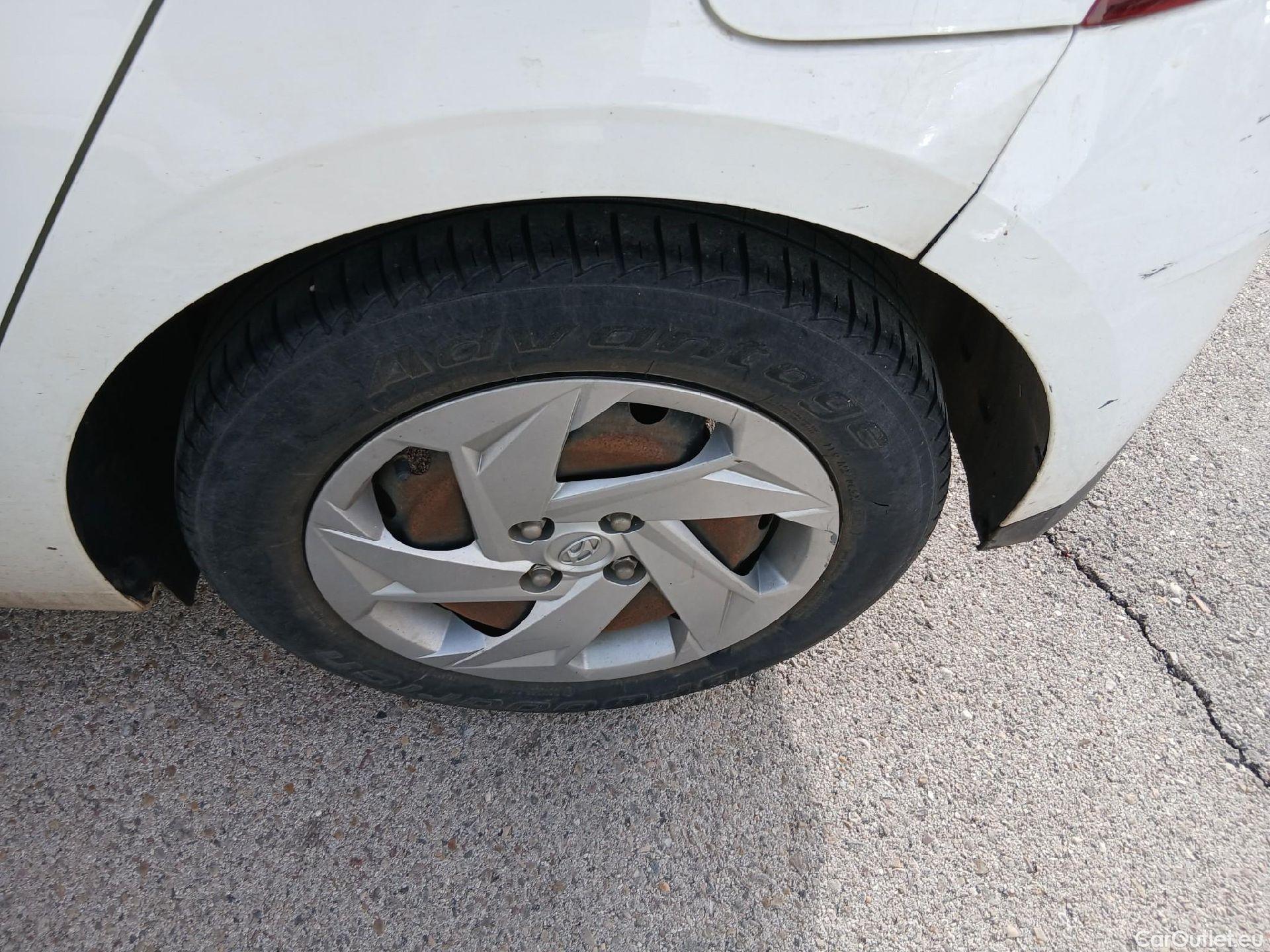  Hyundai  i20 HYUNDAI  / 2020 / 5P / berlina con portón 1.0 TGDI 74kW (100CV) 48V Essence #7