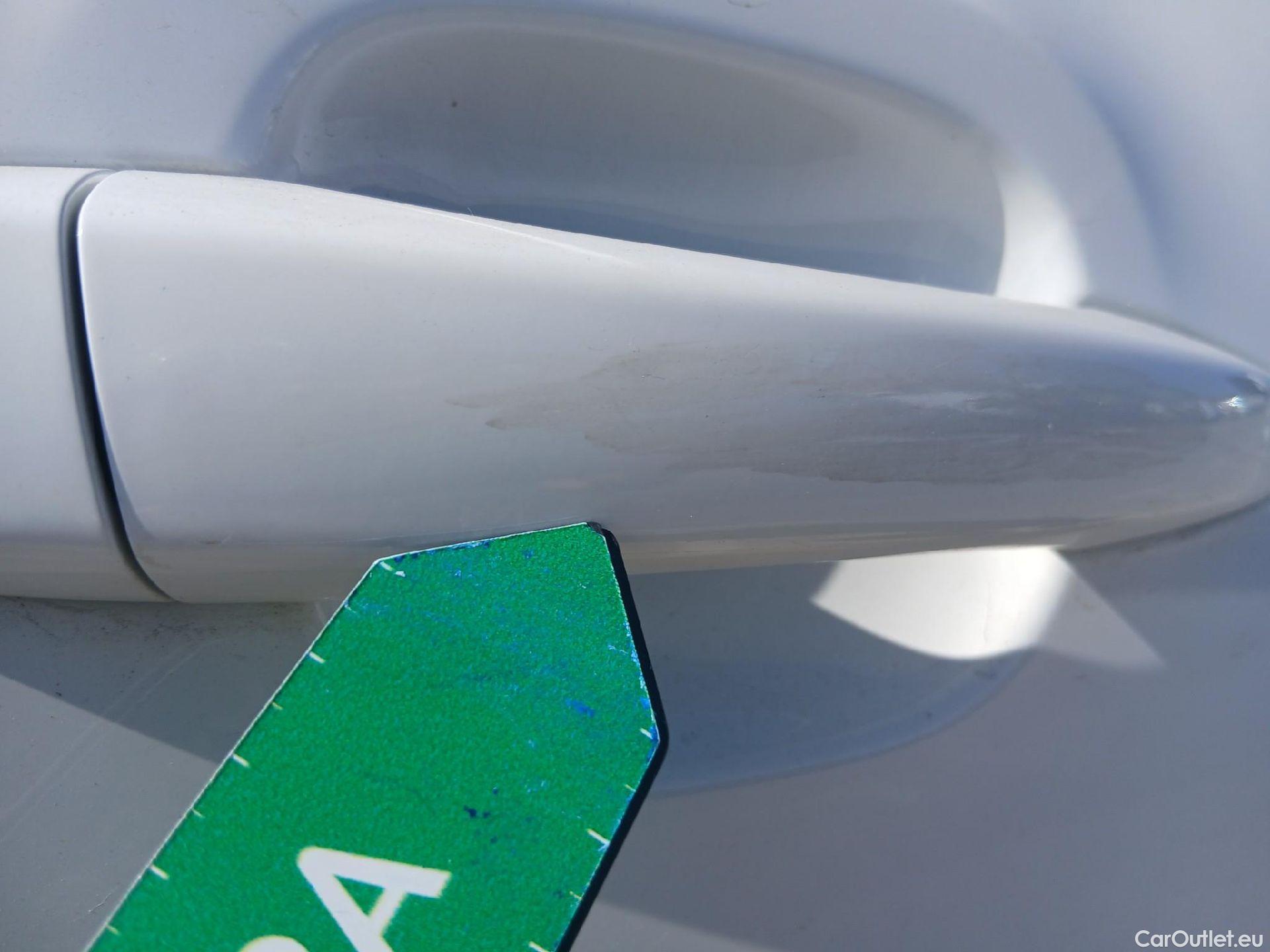  Citroen  C3 CITROEN  / 2020 / 5P / berlina con portón BlueHDi 75KW (100CV) S&S Live Pack #30