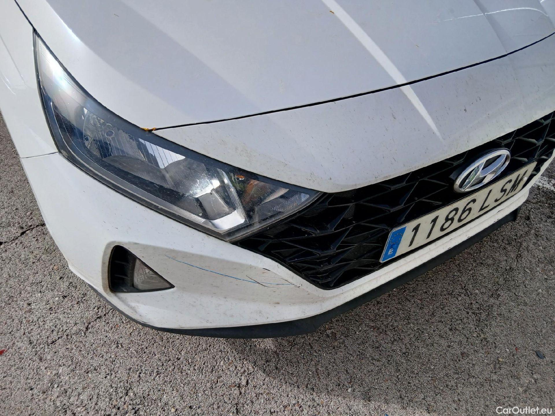  Hyundai  i20 HYUNDAI  / 2020 / 5P / berlina con portón 1.0 TGDI 74kW (100CV) 48V Essence #17