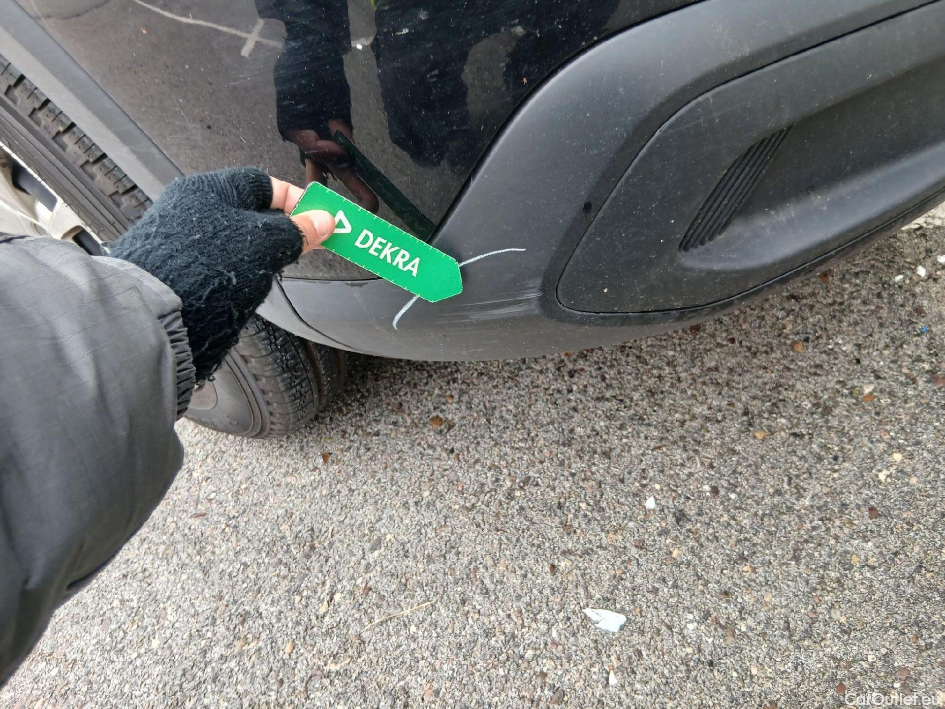  Citroen  C4 CITROEN  / 2020 / 5P / berlina con portón BlueHdi 110 S&S Live Pack #2