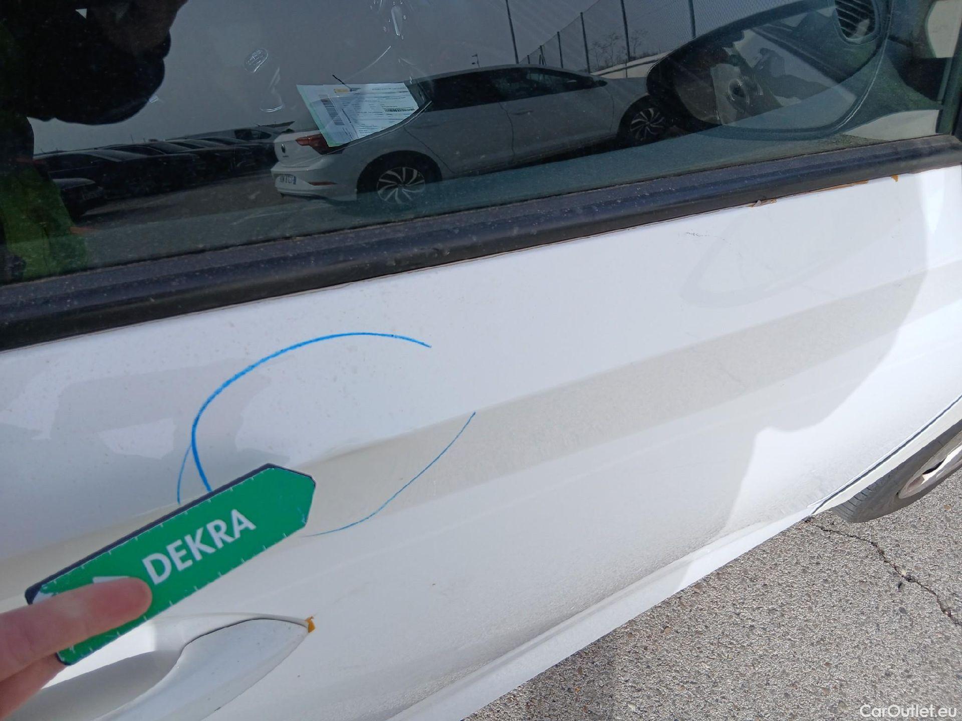  Hyundai  i20 HYUNDAI  / 2020 / 5P / berlina con portón 1.0 TGDI 74kW (100CV) 48V Essence #34