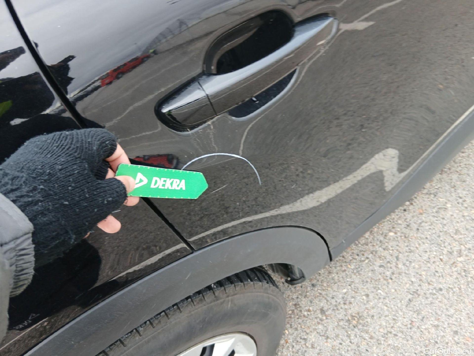  Citroen  C4 CITROEN  / 2020 / 5P / berlina con portón BlueHdi 110 S&S Live Pack #19