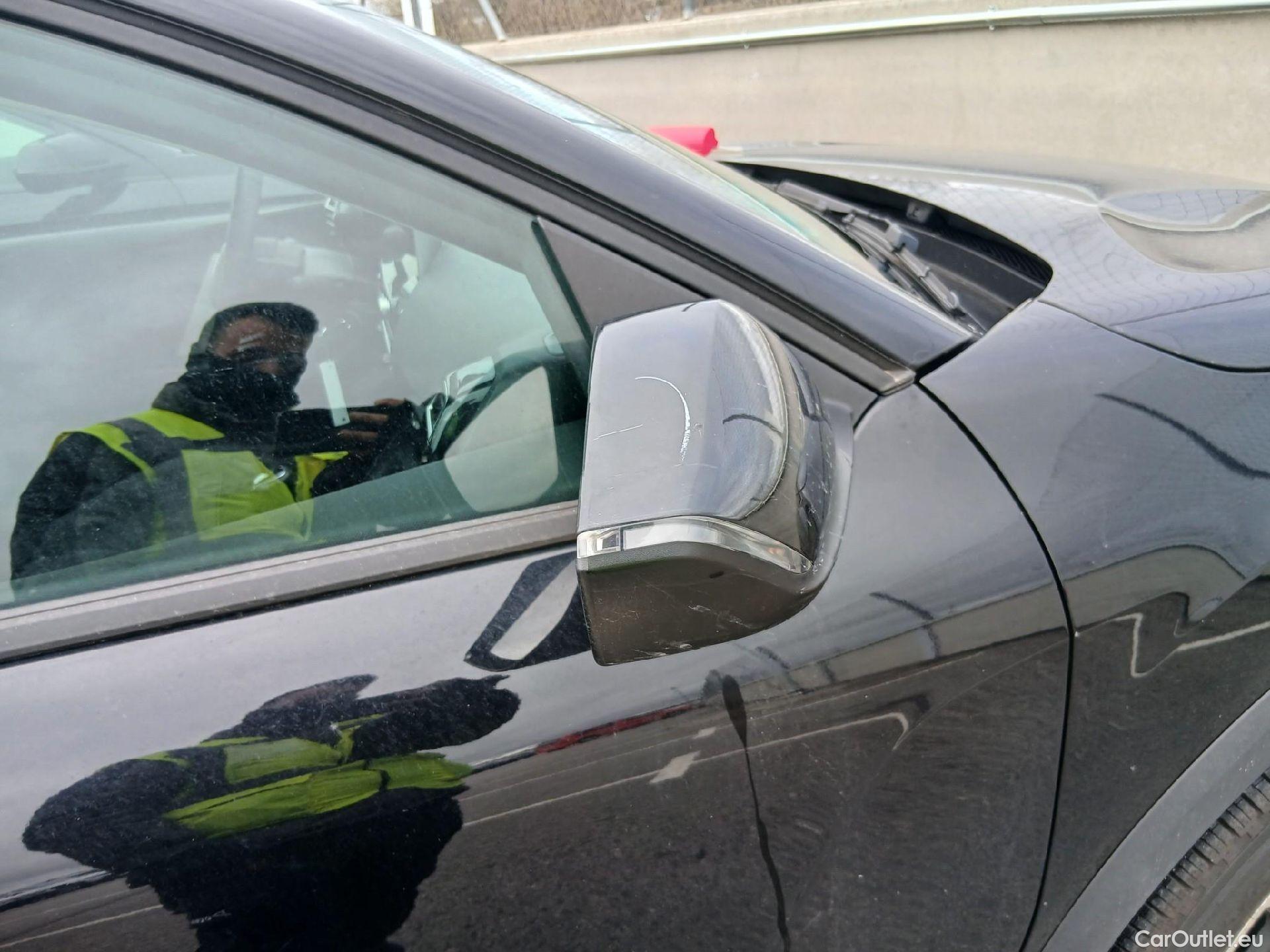  Citroen  C4 CITROEN  / 2020 / 5P / berlina con portón BlueHdi 110 S&S Live Pack #23