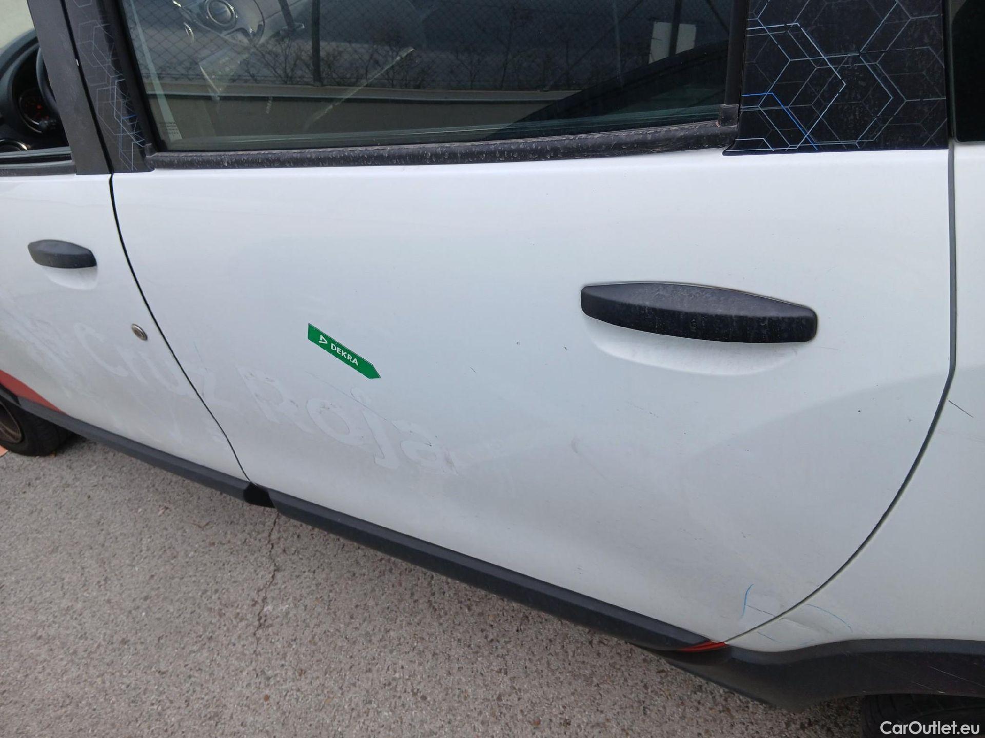  Dacia  Lodgy DACIA  / 2012 / 5P / monovolumen compacto SL Aniversario Blue dCi 85kW(115CV) 7Pl(SP) #31