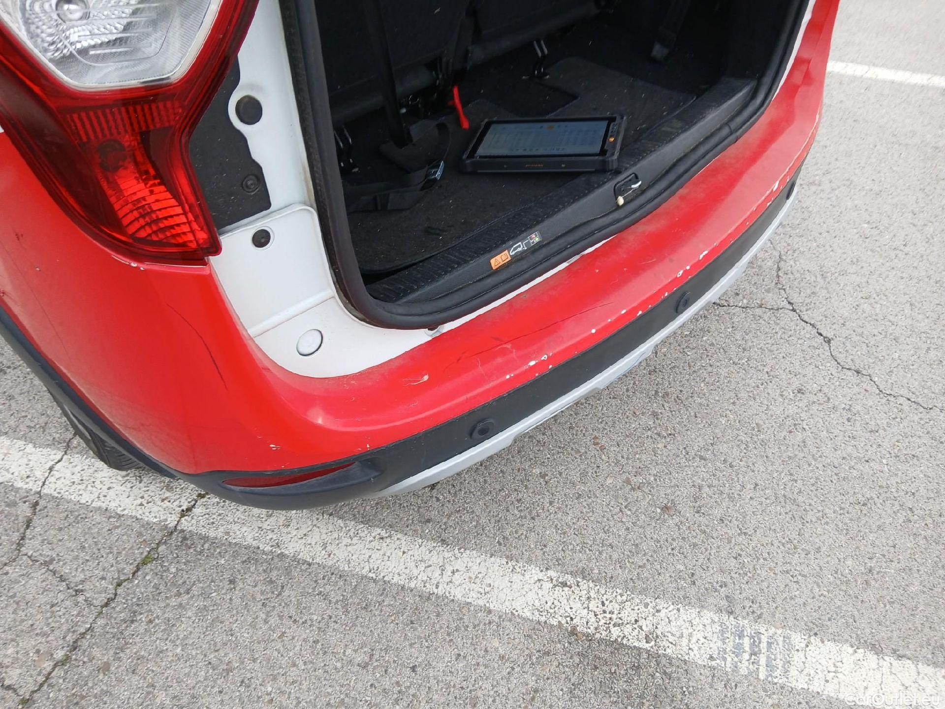  Dacia  Lodgy DACIA  / 2012 / 5P / monovolumen compacto SL Aniversario Blue dCi 85kW(115CV) 7Pl(SP) #40