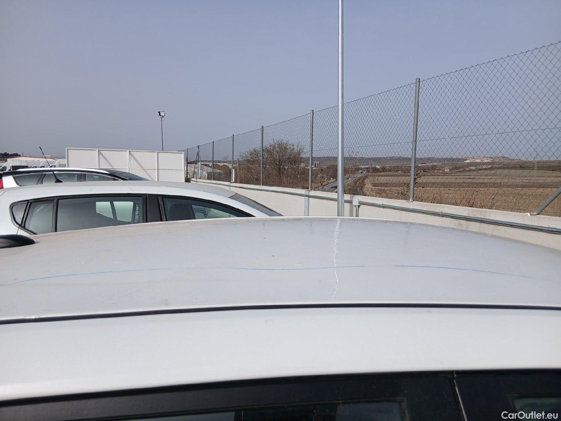  Hyundai  i20 HYUNDAI  / 2020 / 5P / berlina con portón 1.0 TGDI 74kW (100CV) 48V Essence #31