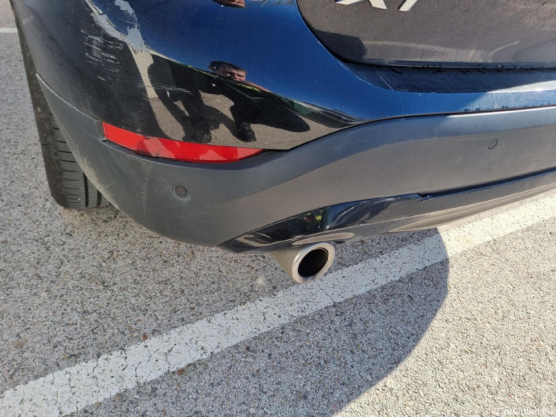  Bmw  X1 BMW  / 2019 / 5P / todoterreno sDrive16d Business #38