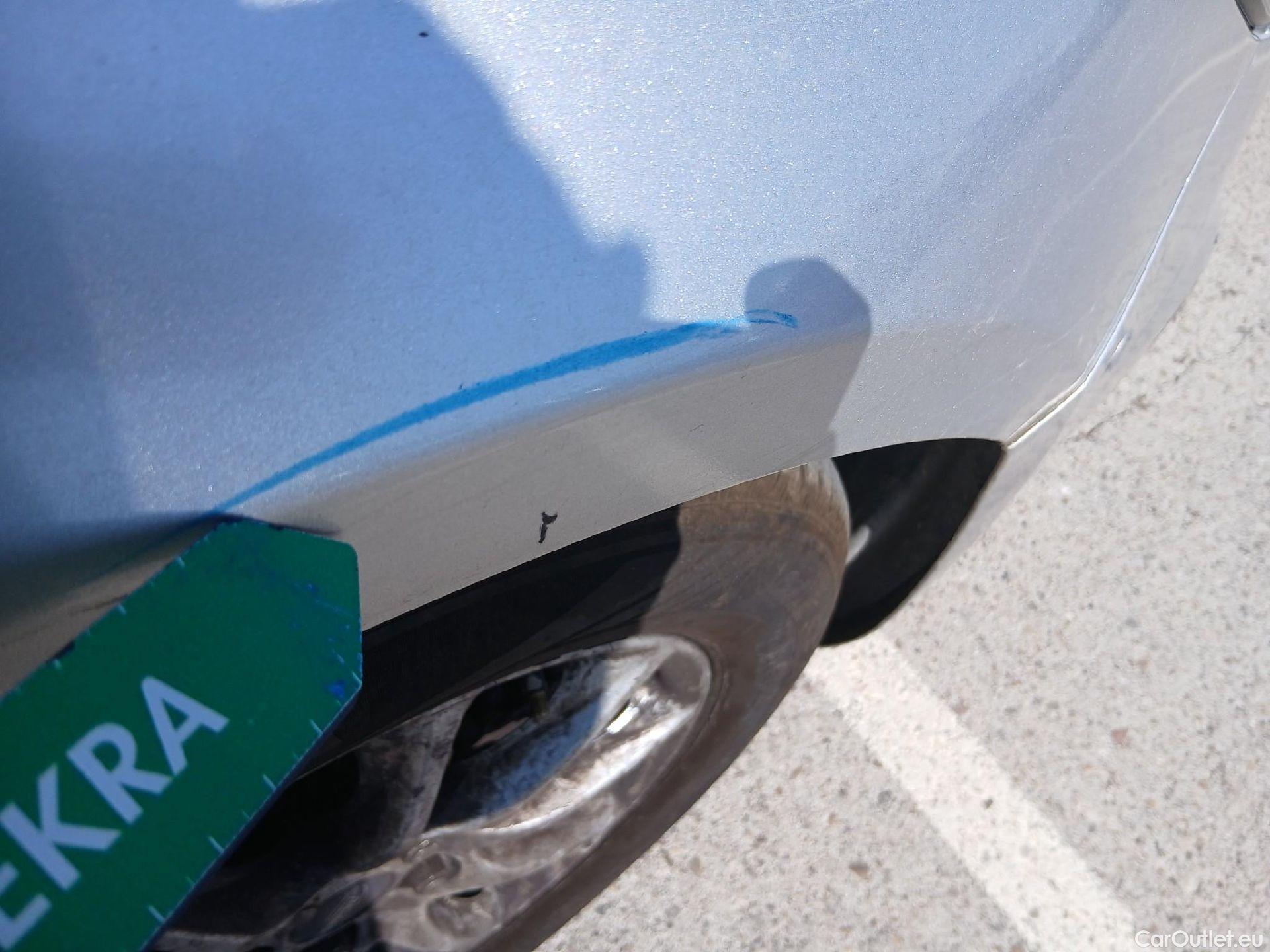  Ford  Mondeo FORD  / 2014 / 5P / familiar 2.0 TDCi 110kW Trend SportBreak #46