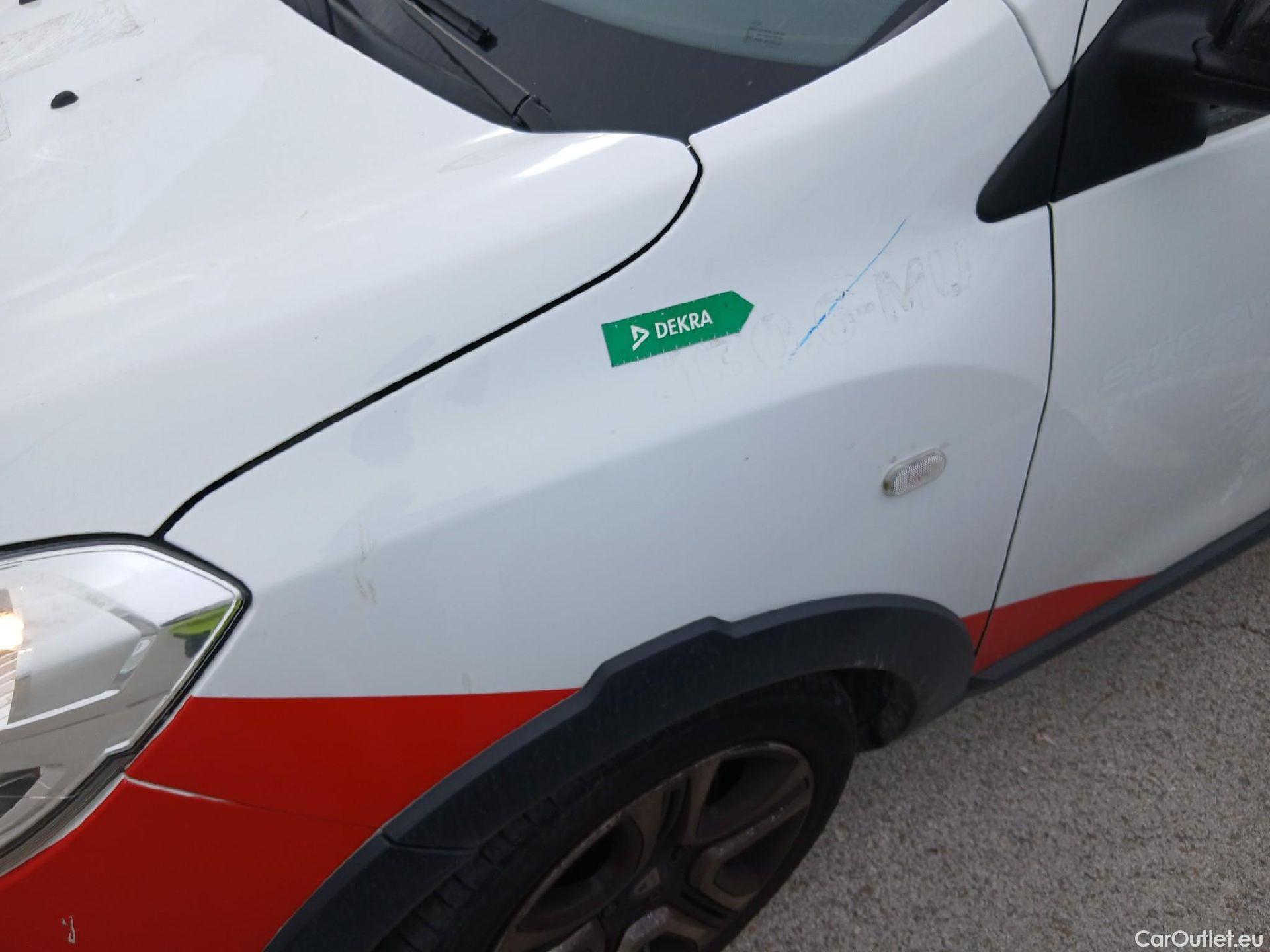  Dacia  Lodgy DACIA  / 2012 / 5P / monovolumen compacto SL Aniversario Blue dCi 85kW(115CV) 7Pl(SP) #19